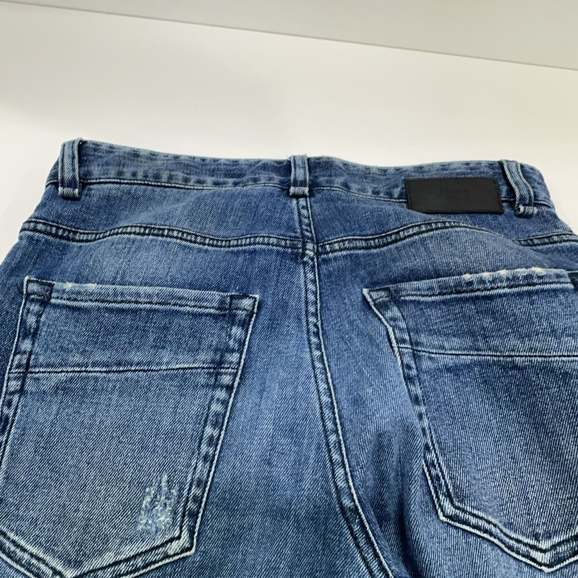 Fendi Fendi Key Embroidery Denim Jeans Size 30 Size US 30 / EU 46 - 10 Thumbnail
