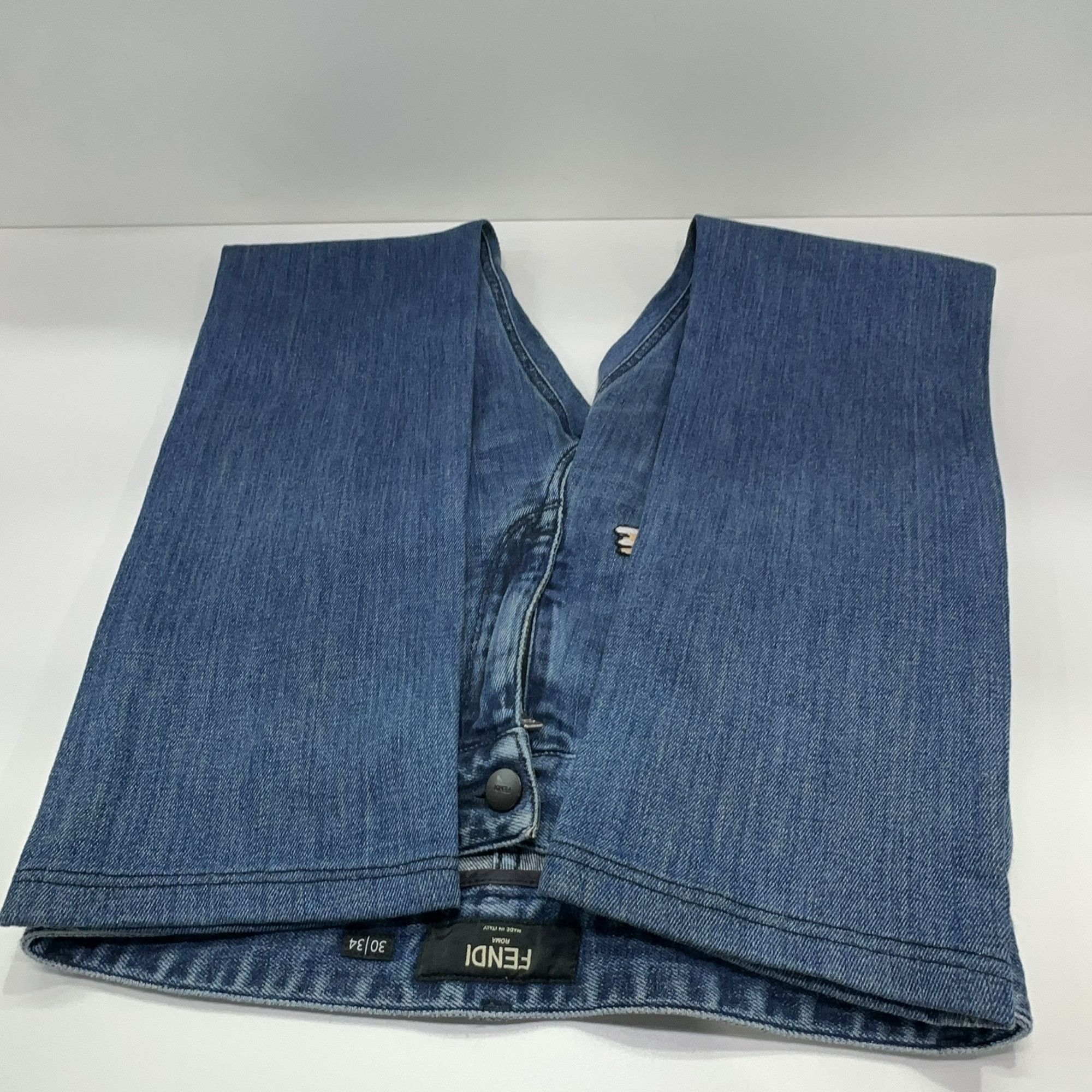 Fendi Fendi Key Embroidery Denim Jeans Size 30 Size US 30 / EU 46 - 12 Thumbnail