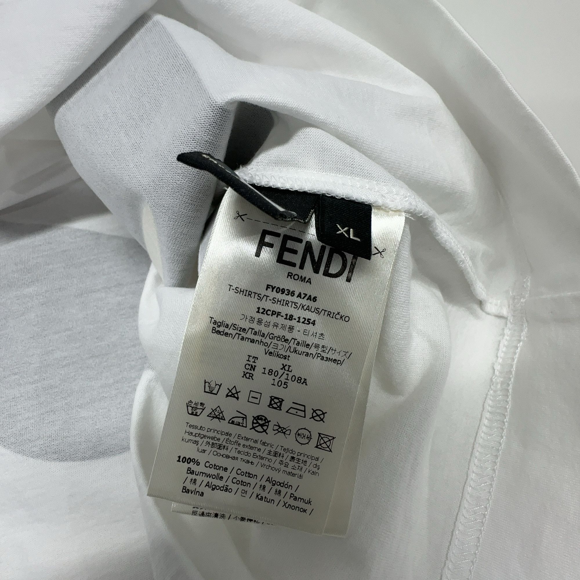 Fendi Fendi Asymmetric Eyes Short Sleeve T-Shirt White XL Size US XL / EU 56 / 4 - 5 Thumbnail