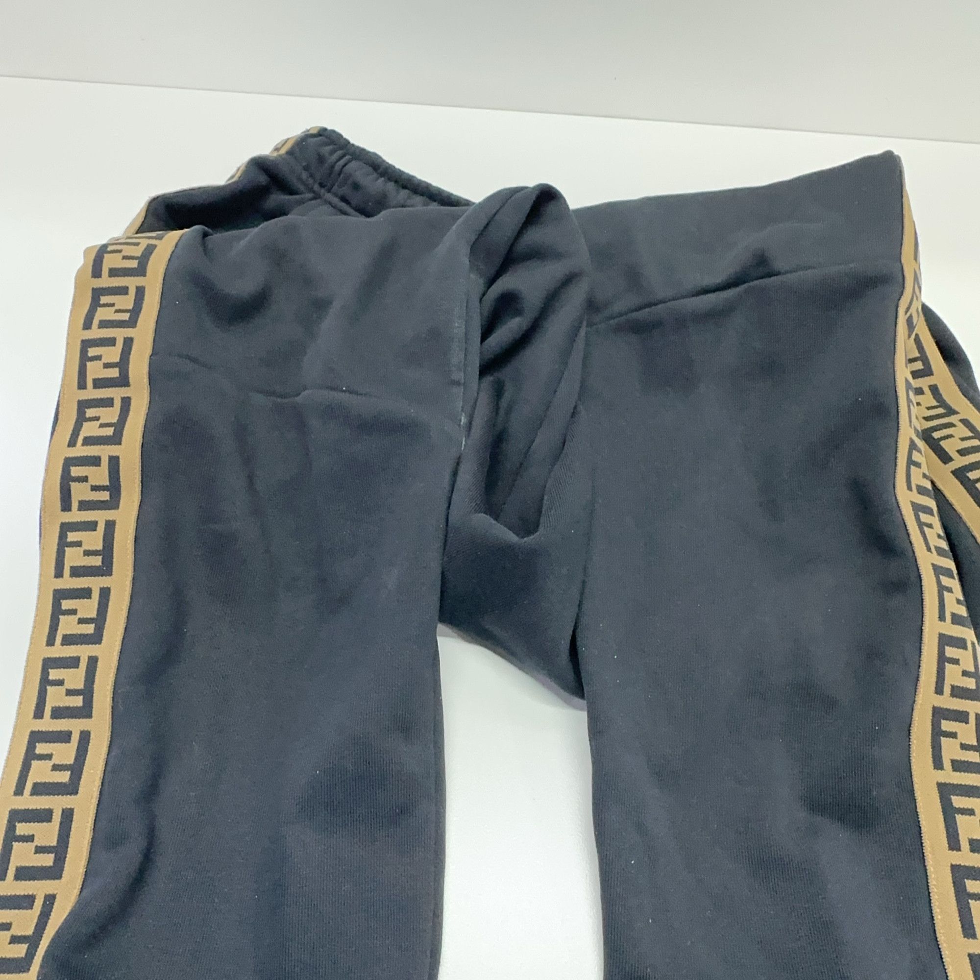 Fendi Fendi Logo Tape Sweatpants Black Size 28 Size US 28 / EU 44 - 8 Thumbnail