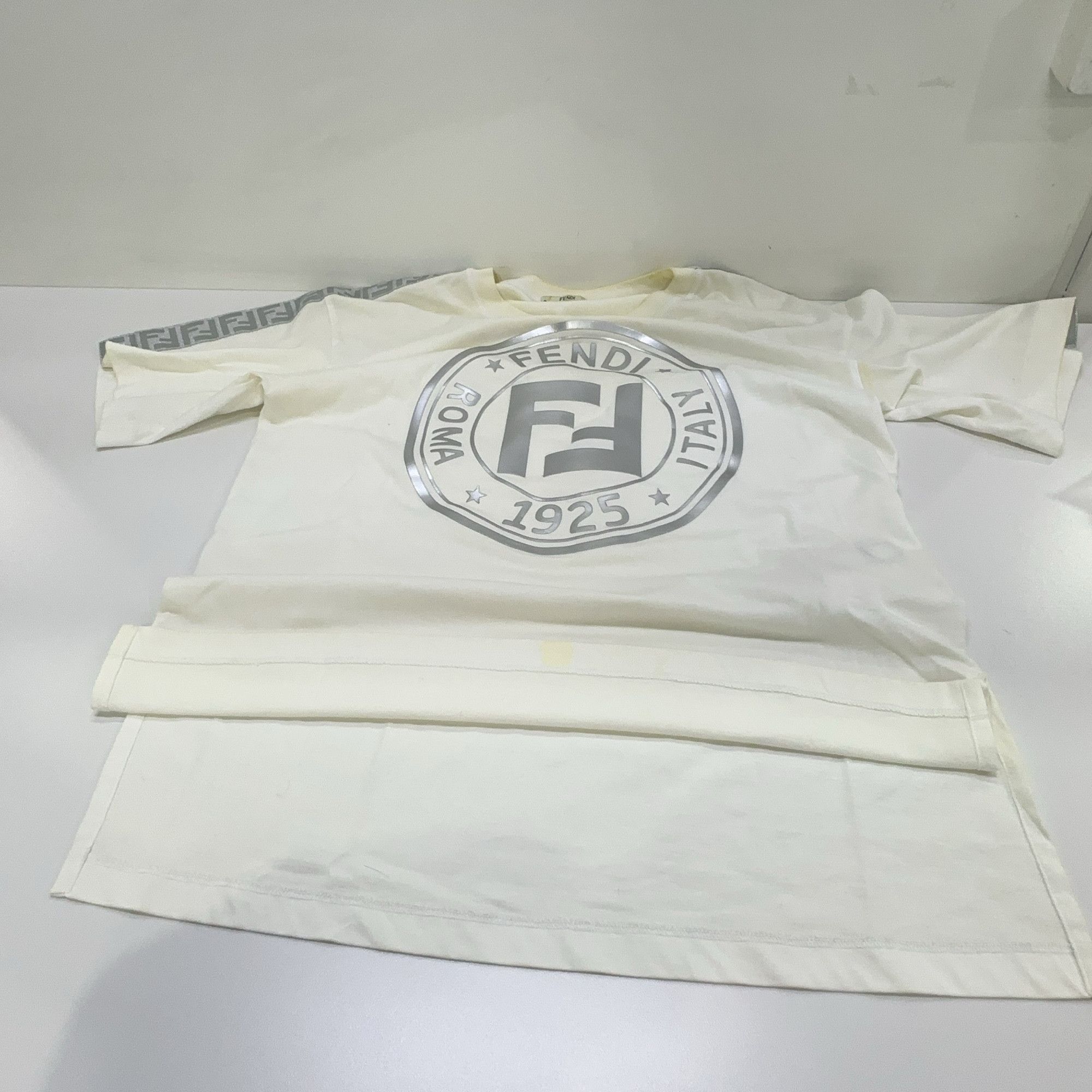 Fendi Fendi Roma 1925 Logo T-Shirt Size 40 Size S / US 4 / IT 40 - 10 Thumbnail