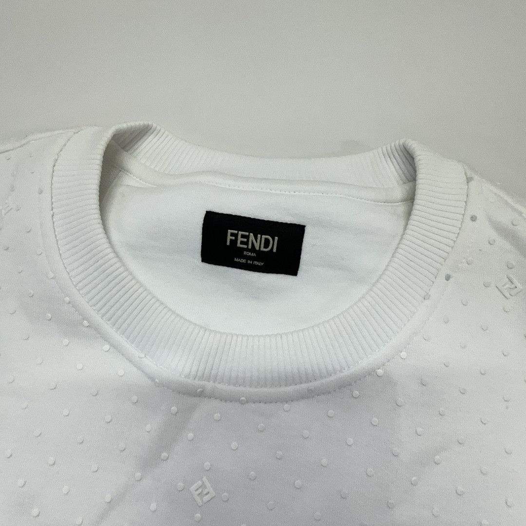 Fendi Fendi Embossed Logo Sweatshirt Size M Size US M / EU 48-50 / 2 - 5 Thumbnail