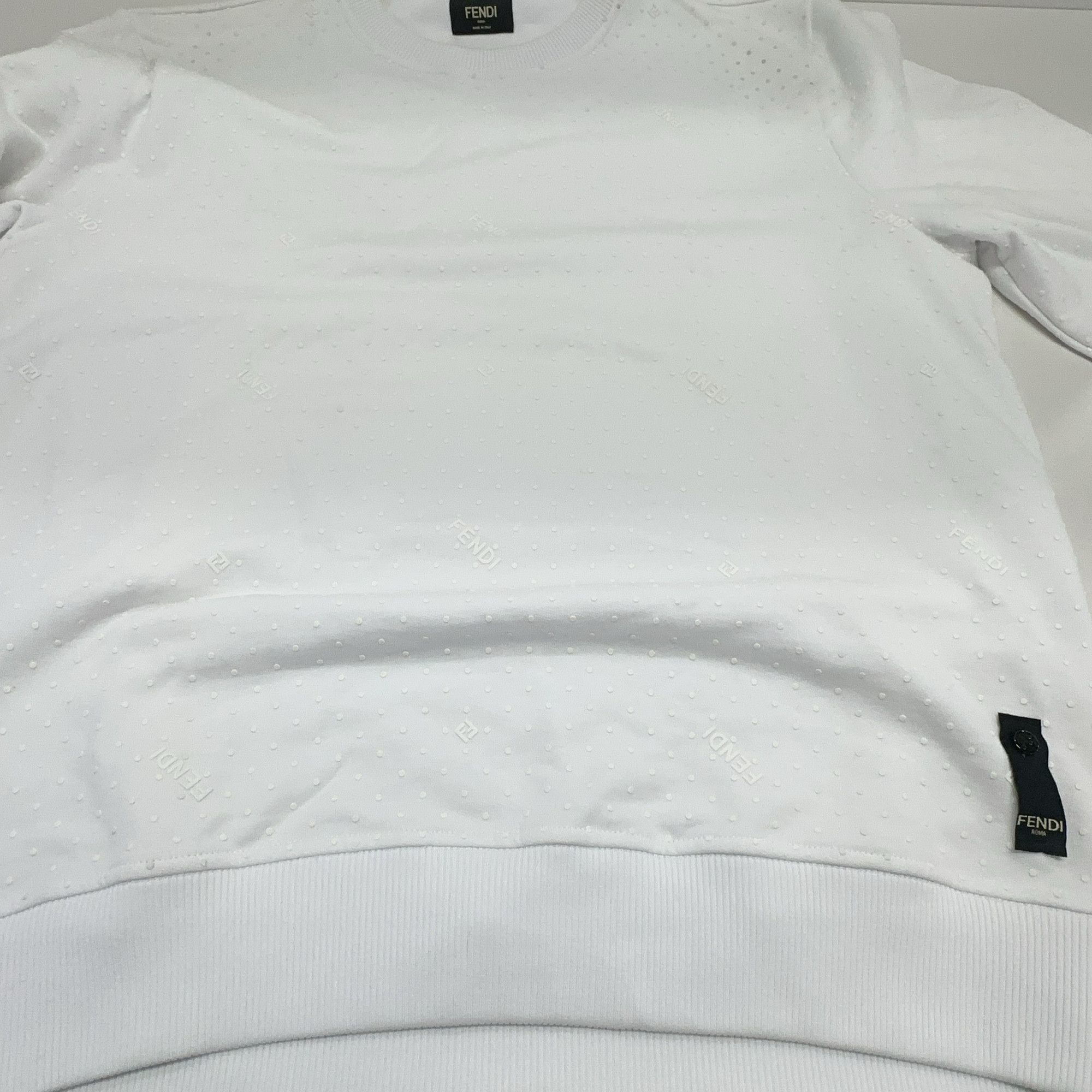 Fendi Fendi Embossed Logo Sweatshirt Size M Size US M / EU 48-50 / 2 - 7 Thumbnail
