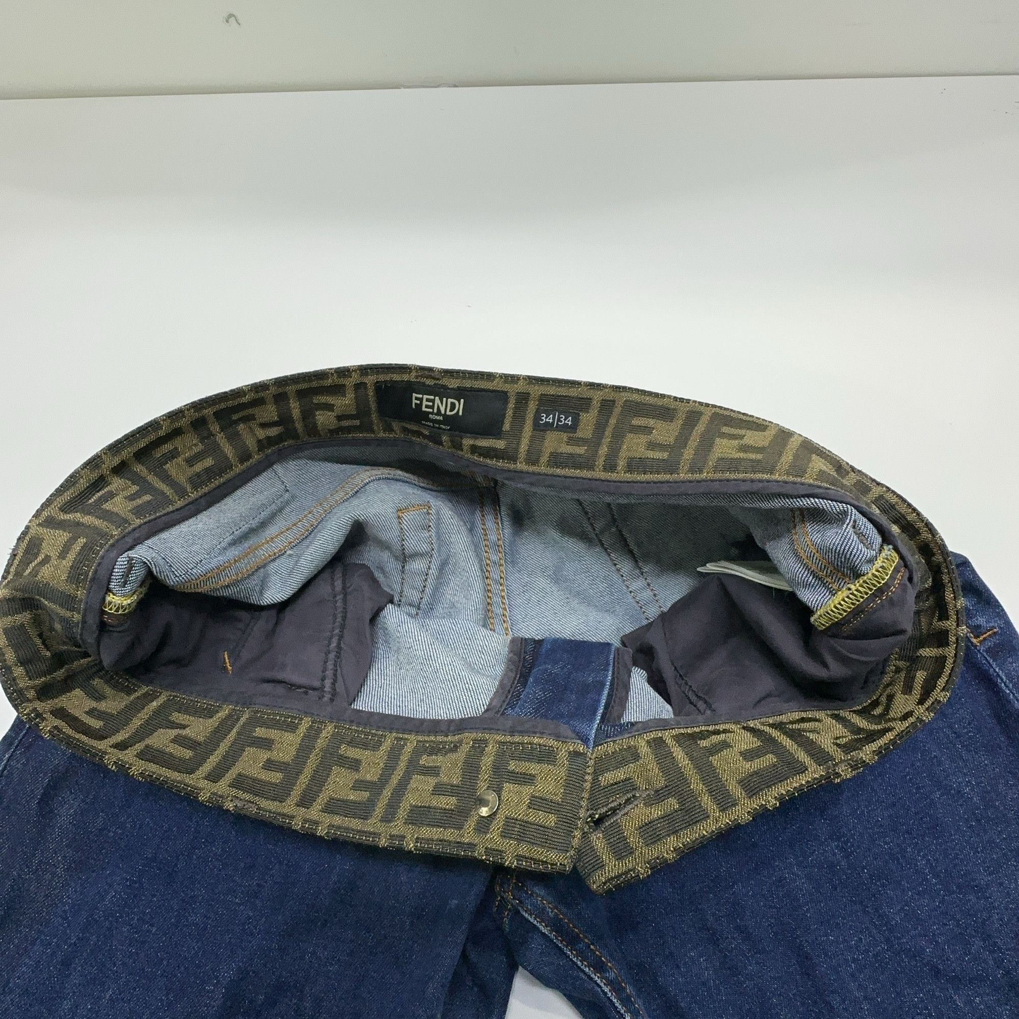 Fendi Fendi Zucca Monogram Waistband Denim Jeans Size 34 Size US 34 / EU 50 - 5 Thumbnail