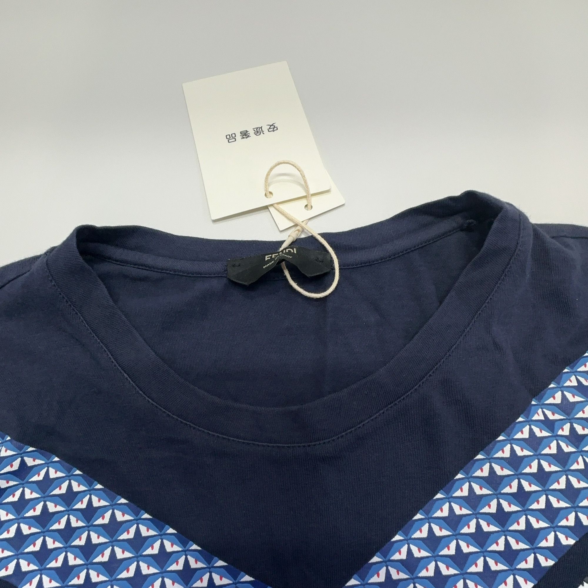 Fendi Fendi Bag Bugs Monster Eyes T-Shirt Size M Size US M / EU 48-50 / 2 - 6 Thumbnail