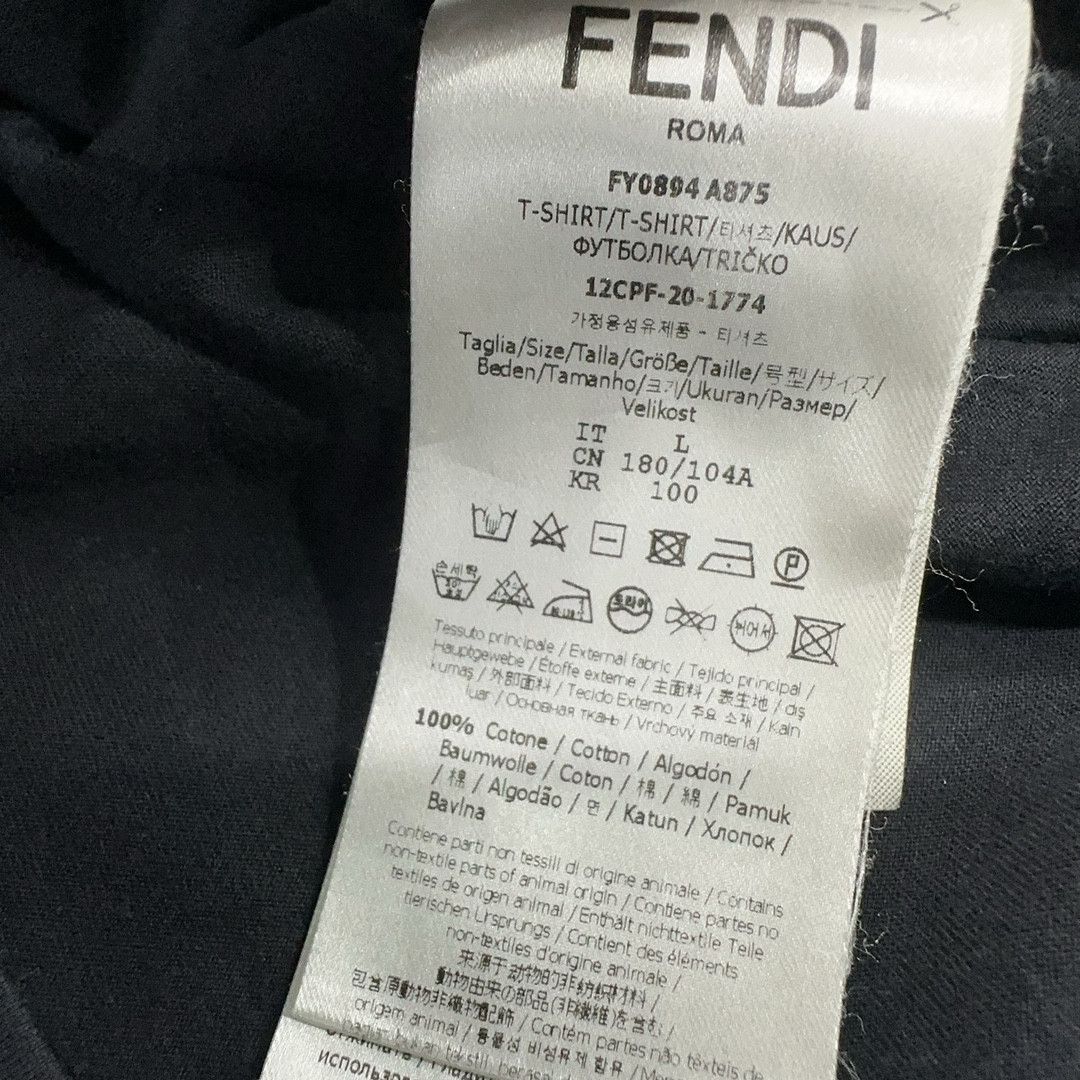 Fendi Fendi Bag Bugs Eyes T-Shirt Size L Size US L / EU 52-54 / 3 - 5 Thumbnail