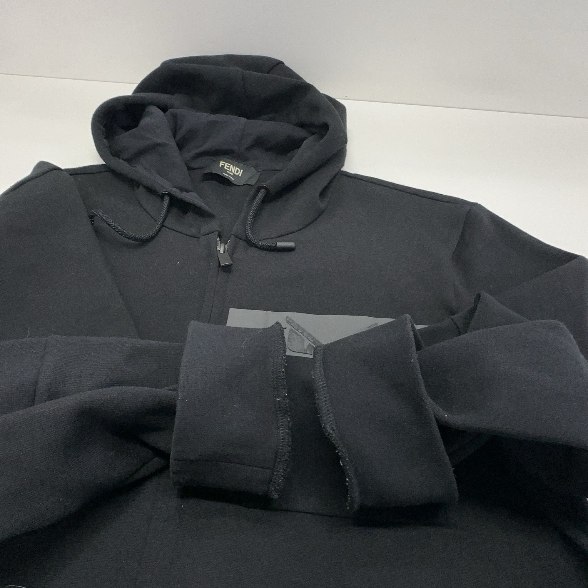 Fendi Fendi Bag Bugs Zip Hoodie Size L Size US L / EU 52-54 / 3 - 8 Thumbnail