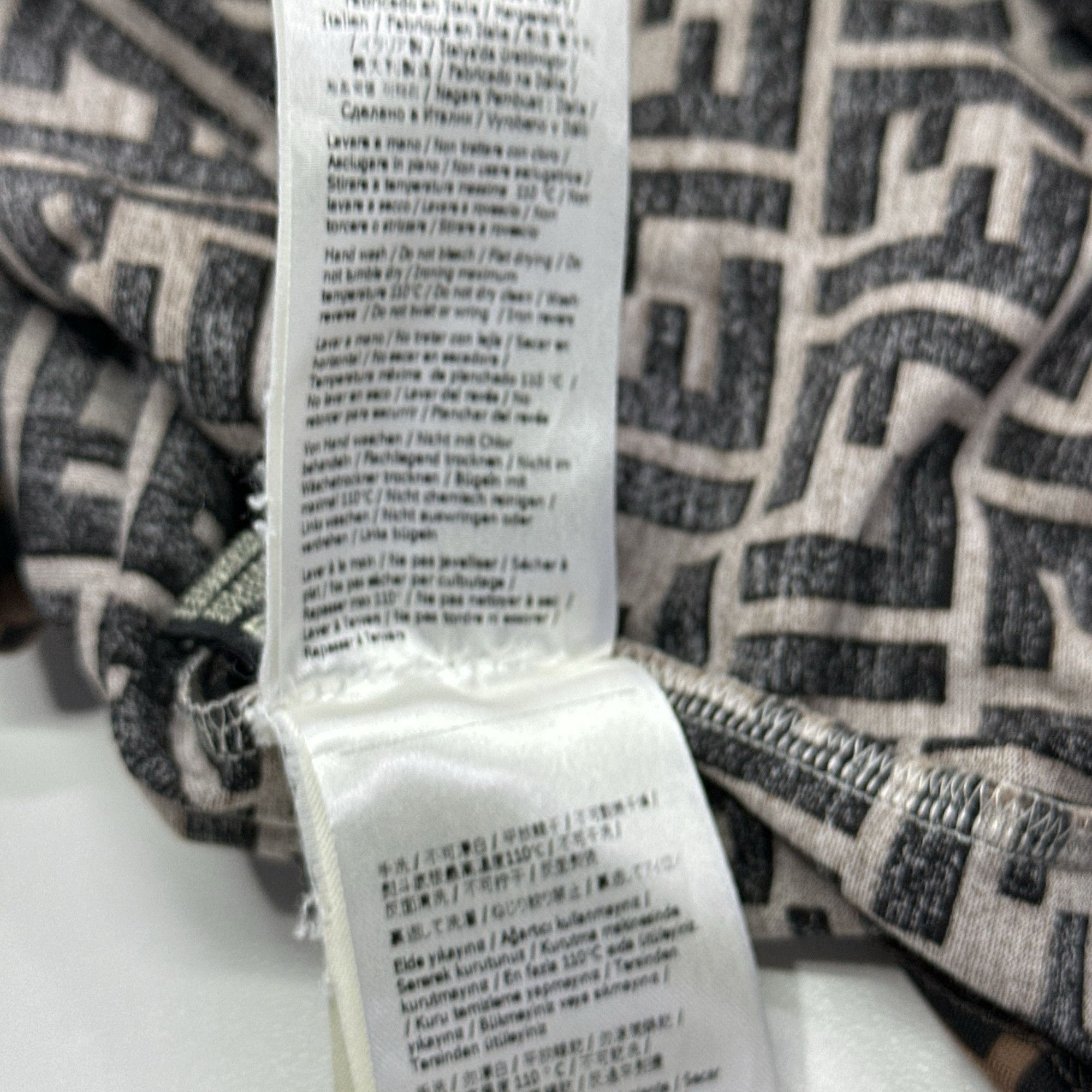 Fendi Fendi FF Logo T-Shirt Size XL Size US XL / EU 56 / 4 - 6 Thumbnail