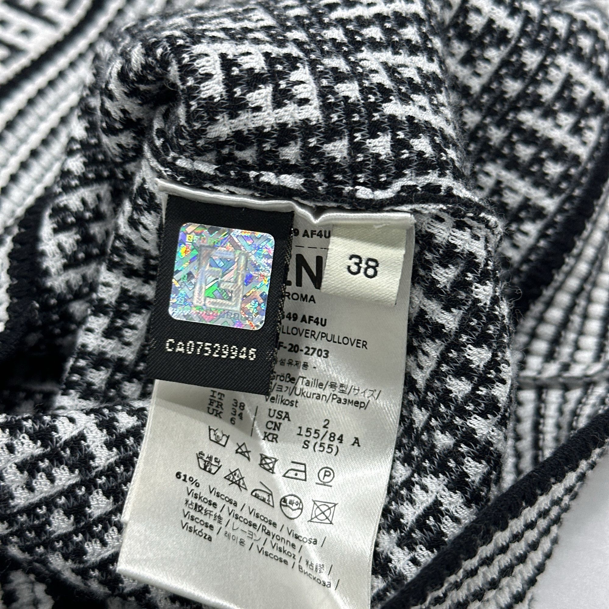 Fendi Fendi FF Logo Knit Short Sleeve Sweater Size IT 38 Size XS / US 0-2 / IT 36-38 - 3 Thumbnail