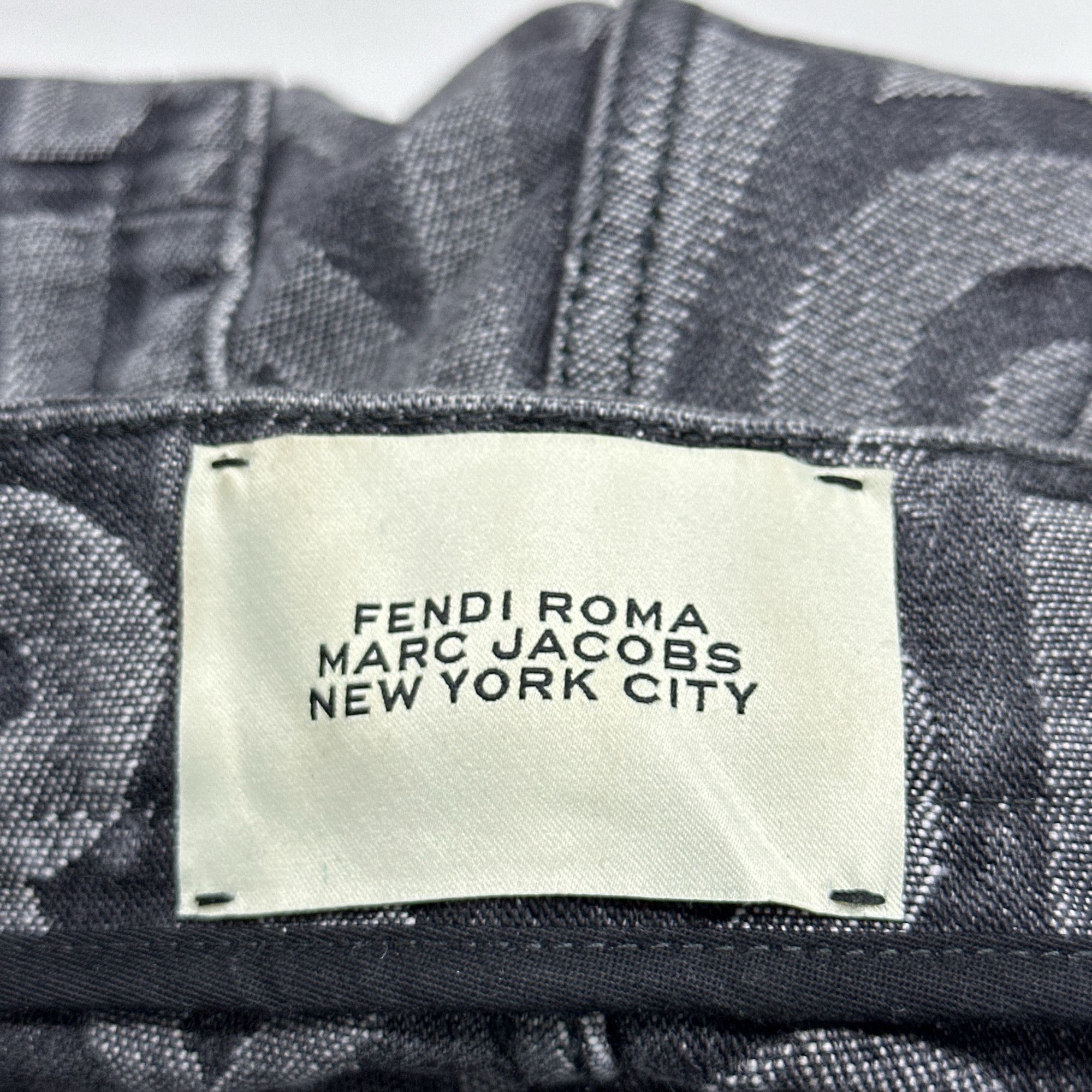 Fendi Fendi x Marc Jacobs Logo Print Jeans IT 36 Size 25" / US 0 / IT 36 - 4 Thumbnail