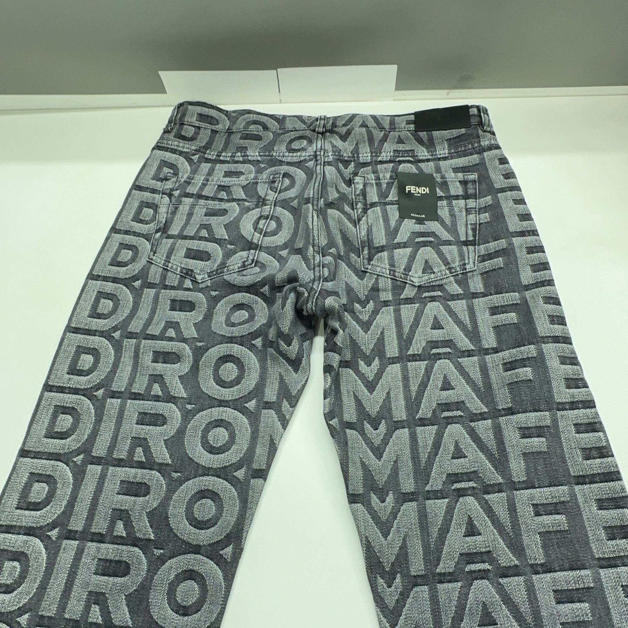 Fendi Fendi x Marc Jacobs Logo Print Jeans IT 36 Size 25" / US 0 / IT 36 - 9 Thumbnail