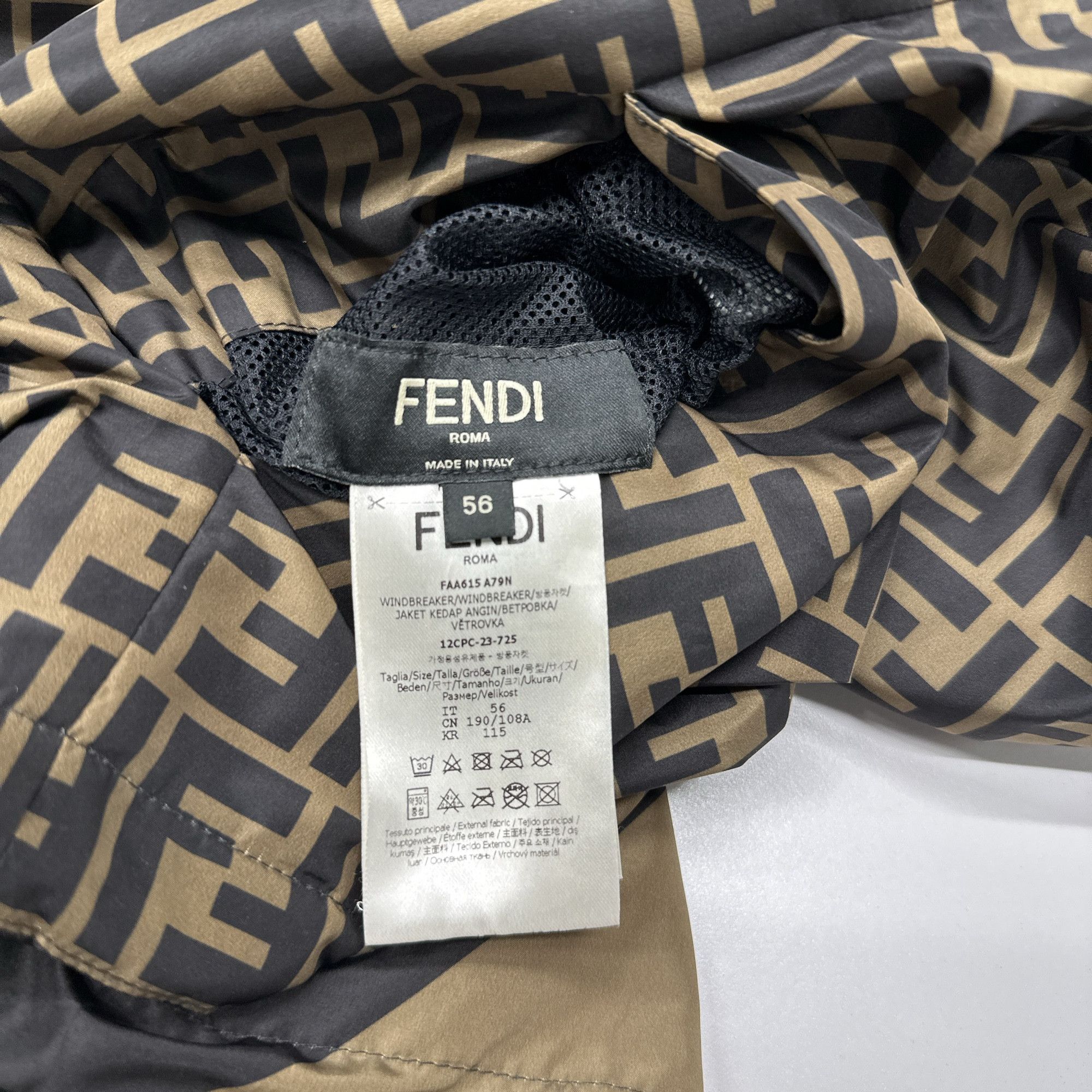 Fendi Fendi Reversible Logo Striped Windbreaker US XL Size US XL / EU 56 / 4 - 5 Thumbnail