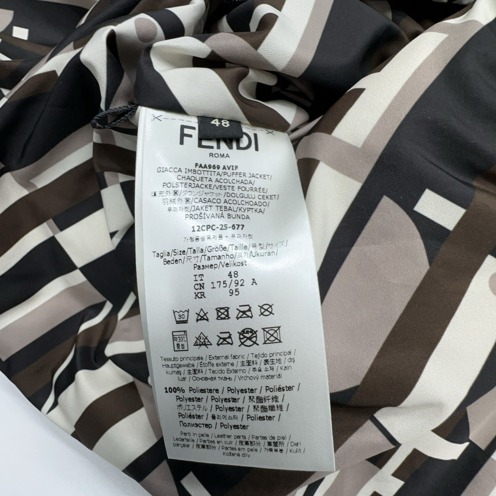Fendi Fendi Reversible Logo Puffer Jacket Size M Size US M / EU 48-50 / 2 - 5 Thumbnail