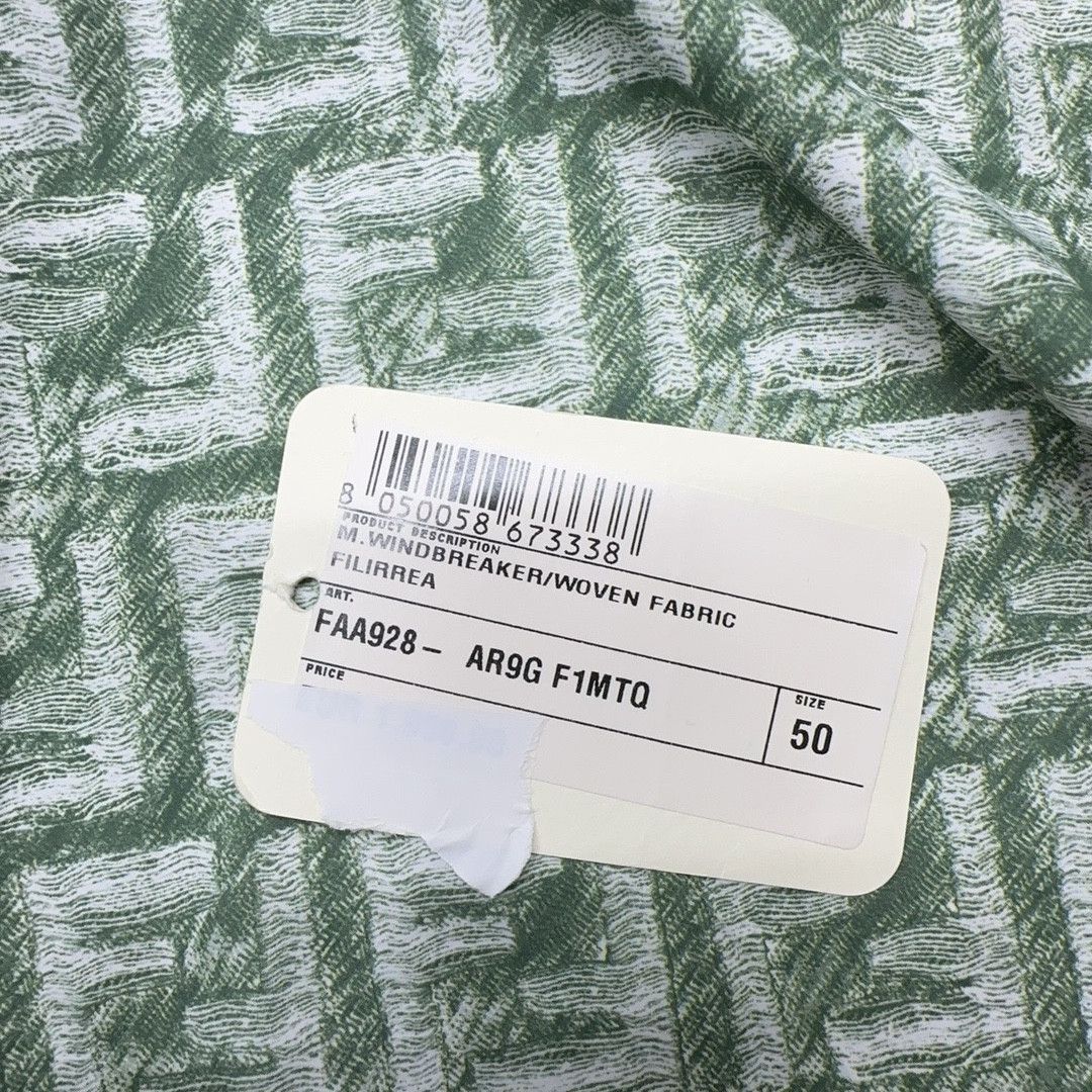Fendi Fendi Reversible FF Logo Windbreaker Size 50 Size US M / EU 48-50 / 2 - 7 Thumbnail