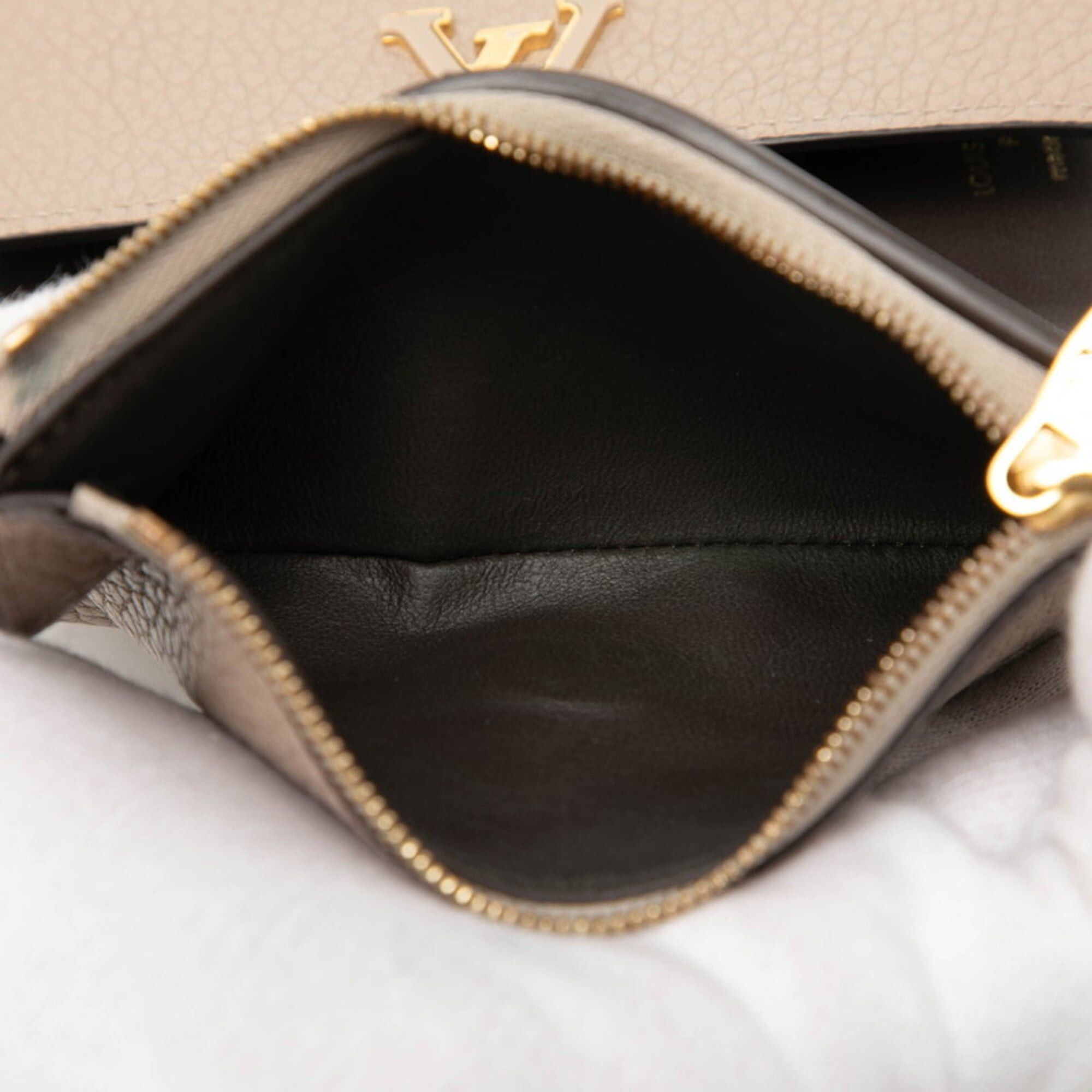 Louis Vuitton Louis Vuitton Portefeuille Capucines Compact Tri-fold Wallet M62159 Galet Beige Taurillon Leather Women's LOUIS VUITTON Size ONE SIZE - 6 Thumbnail