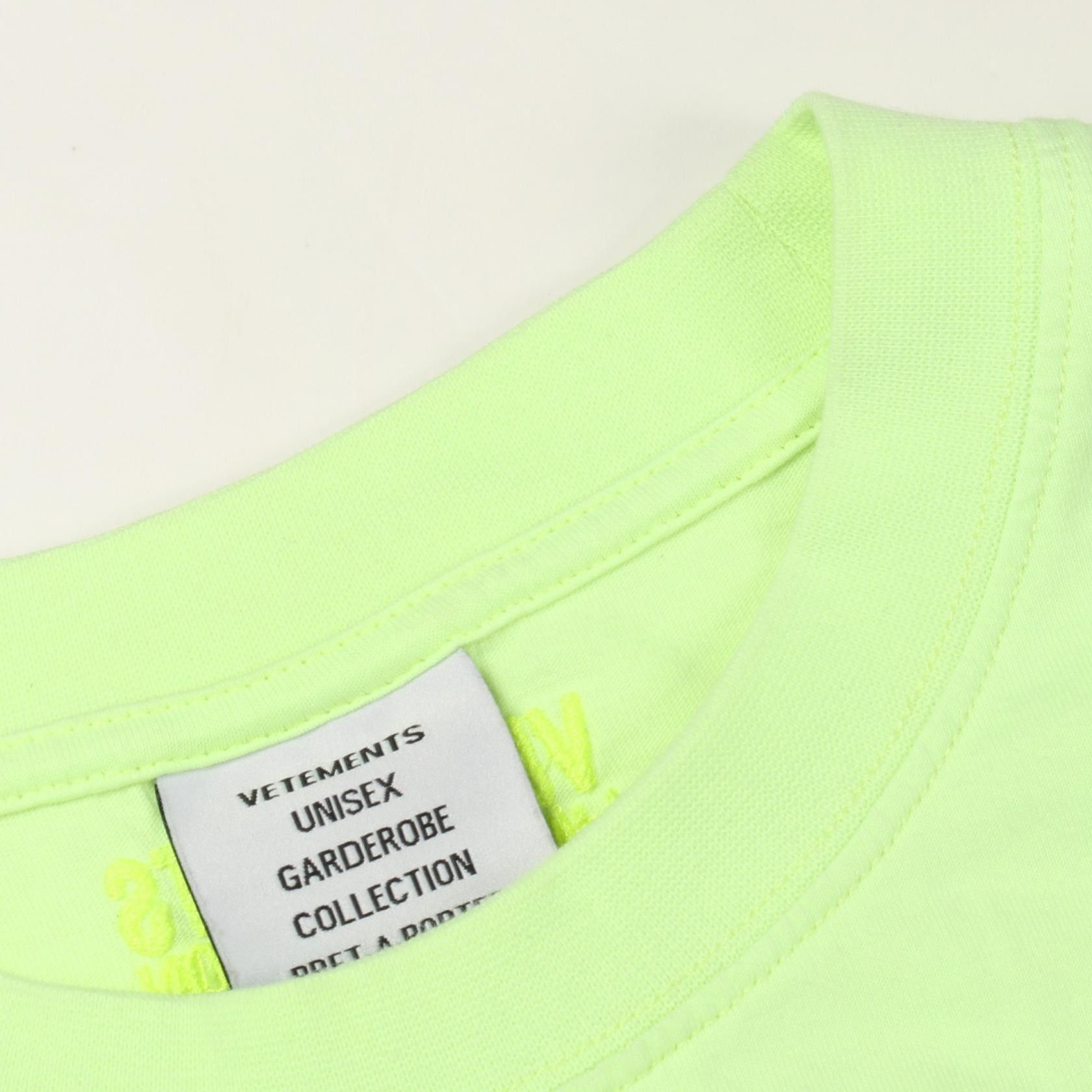 Vetements Vetements VETEMENTS Name Badge Cotton T Shirt Textile T-Shirts DUTY FREE for USA Size ONE SIZE - 8 Thumbnail