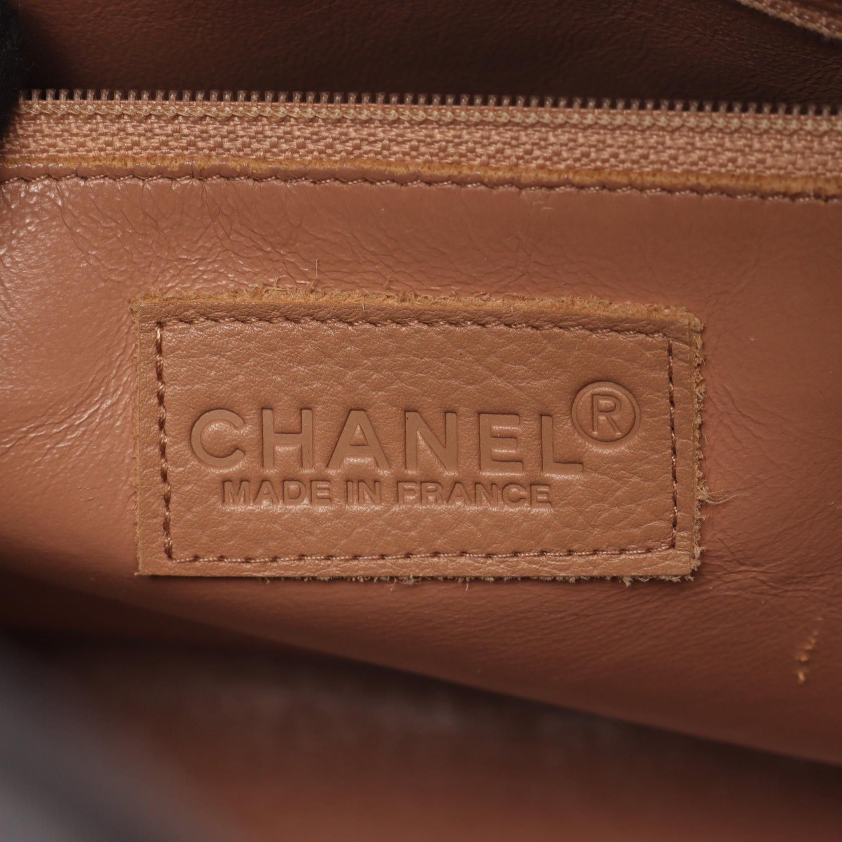 Chanel Chanel CHANEL Matelasse Caviar Skin Patent Leather Handbag Leather Handbag DUTY FREE for USA Size ONE SIZE - 4 Thumbnail