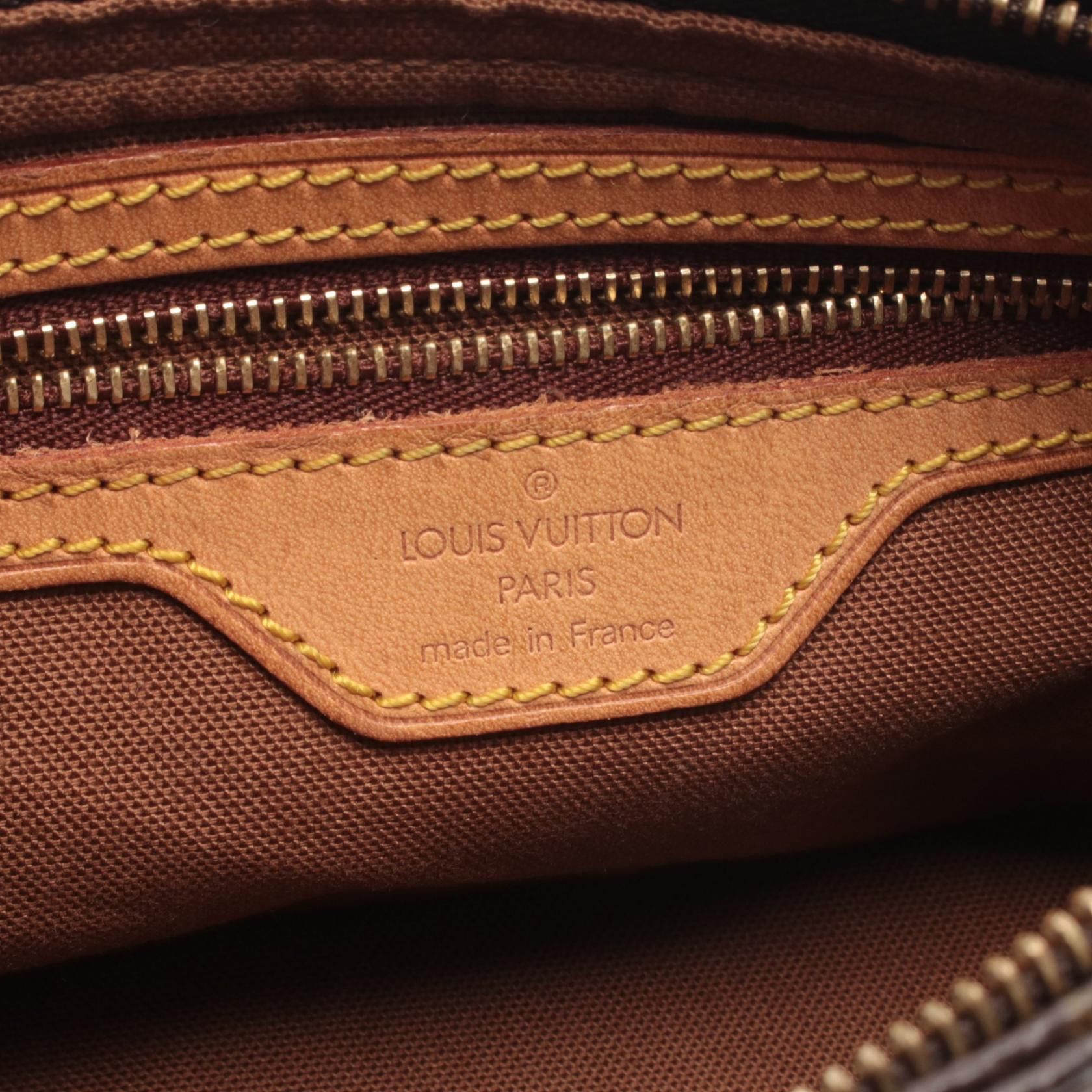 Louis Vuitton Louis Vuitton Louis Vuitton Trotter Monogram Coated Canvas Shoulder Bag Textile Shoulder Bag M51240 DUTY FREE for USA Size ONE SIZE - 4 Thumbnail