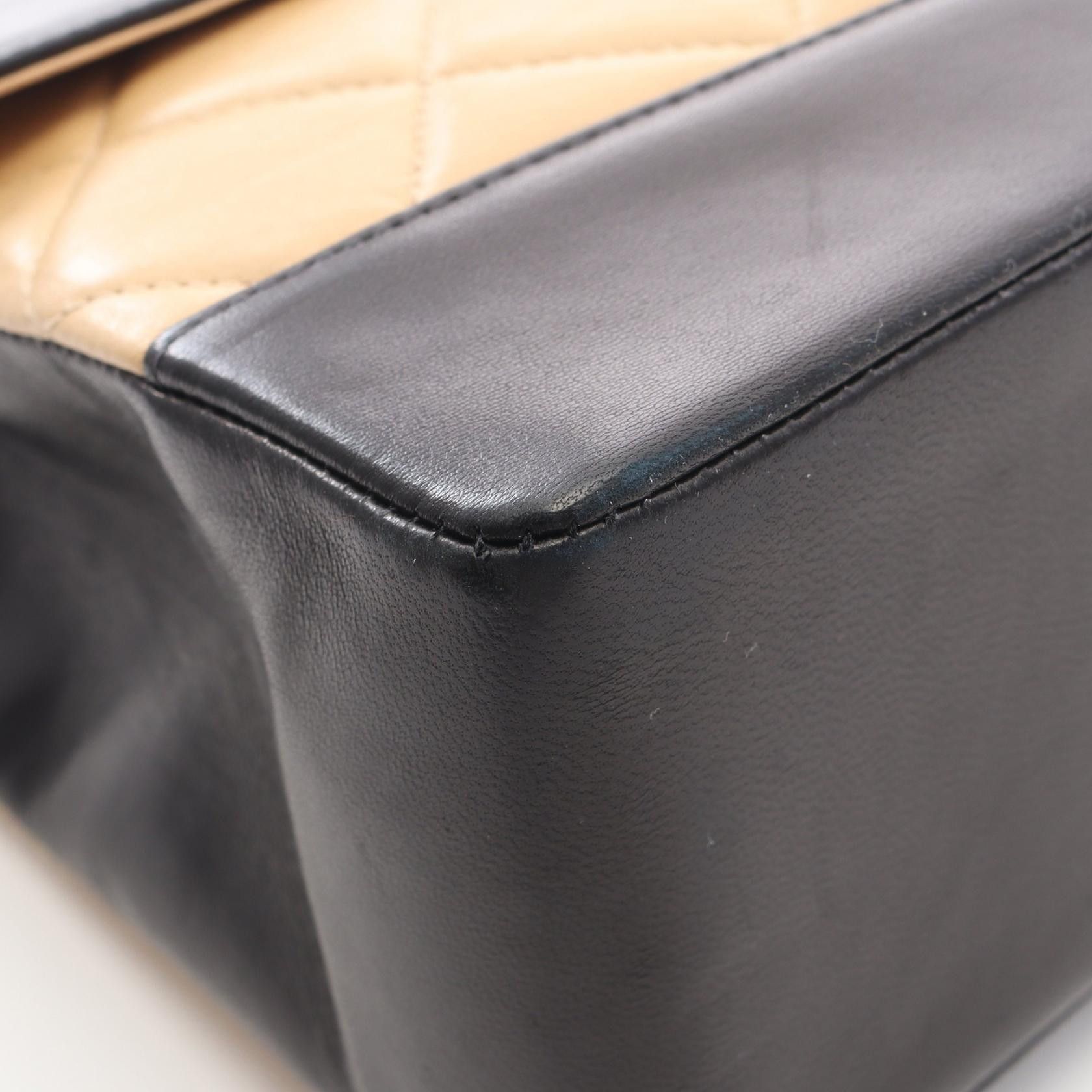 Chanel Chanel Chanel Matelasse Lambskin Shoulder Bag Leather Shoulder Bag DUTY FREE for USA Size ONE SIZE - 6 Thumbnail