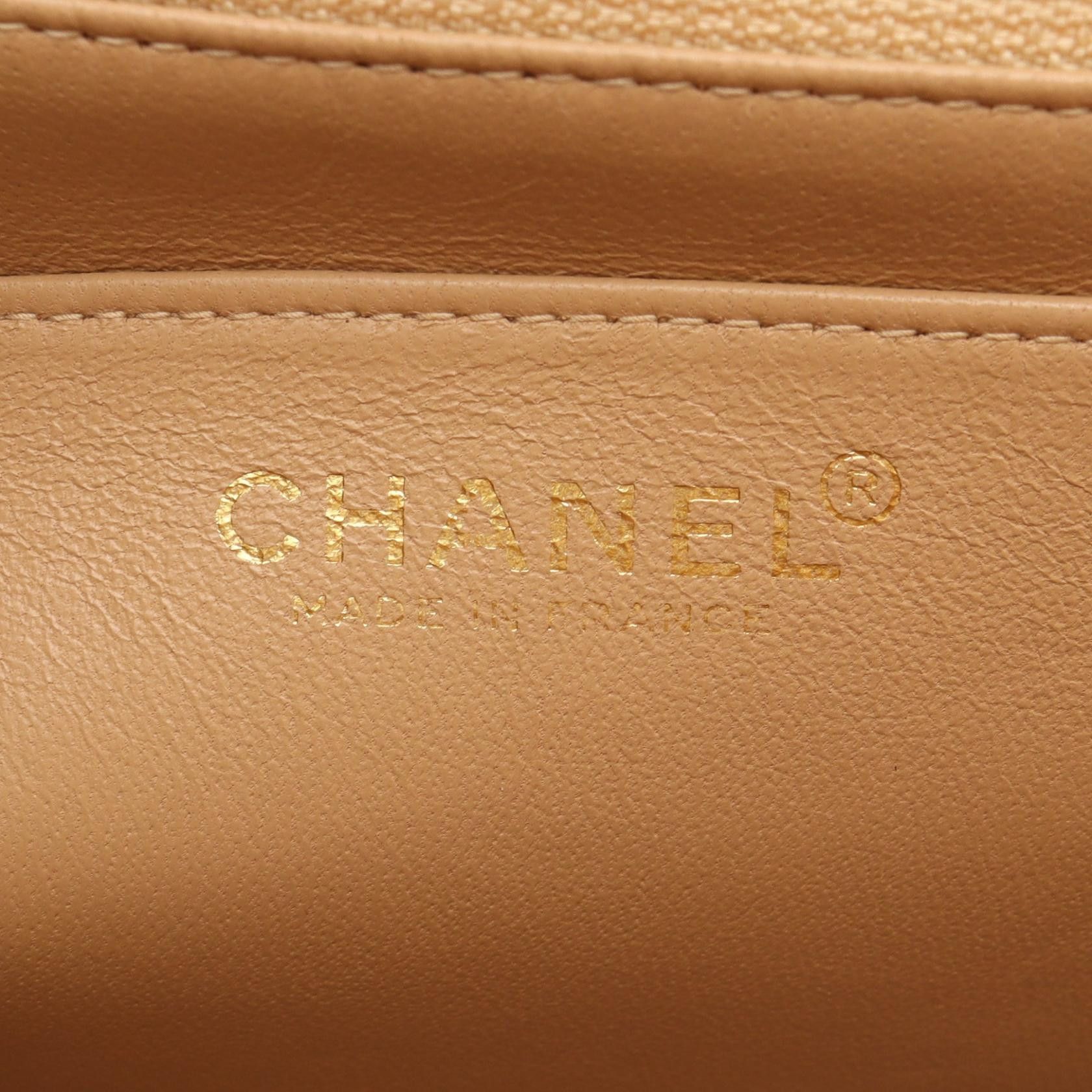 Chanel Chanel Chanel Matelasse Lambskin Shoulder Bag Leather Shoulder Bag DUTY FREE for USA Size ONE SIZE - 4 Thumbnail