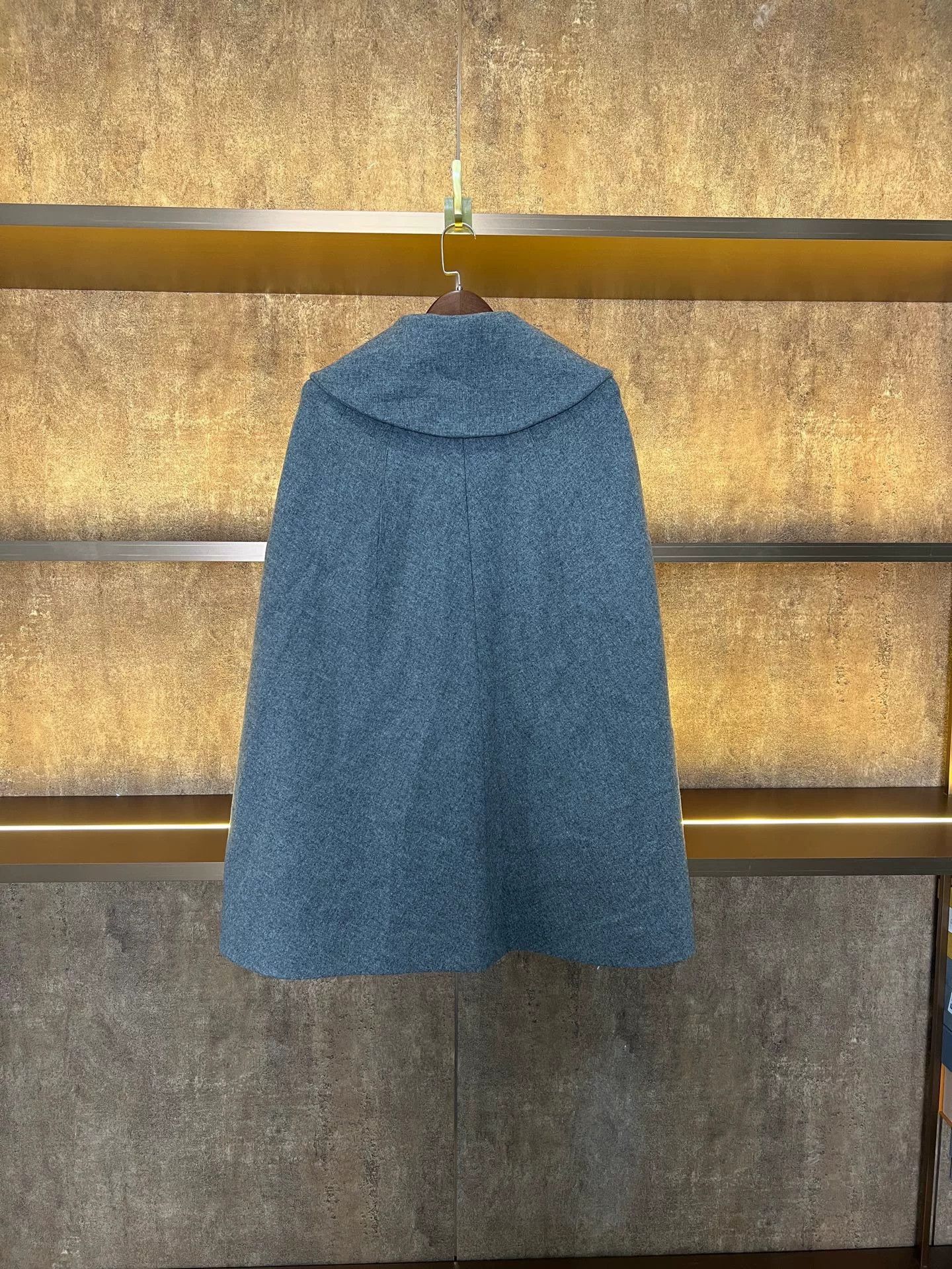 Max Mara Maxmara Cape Size XS / US 0-2 / IT 36-38 - 2 Thumbnail