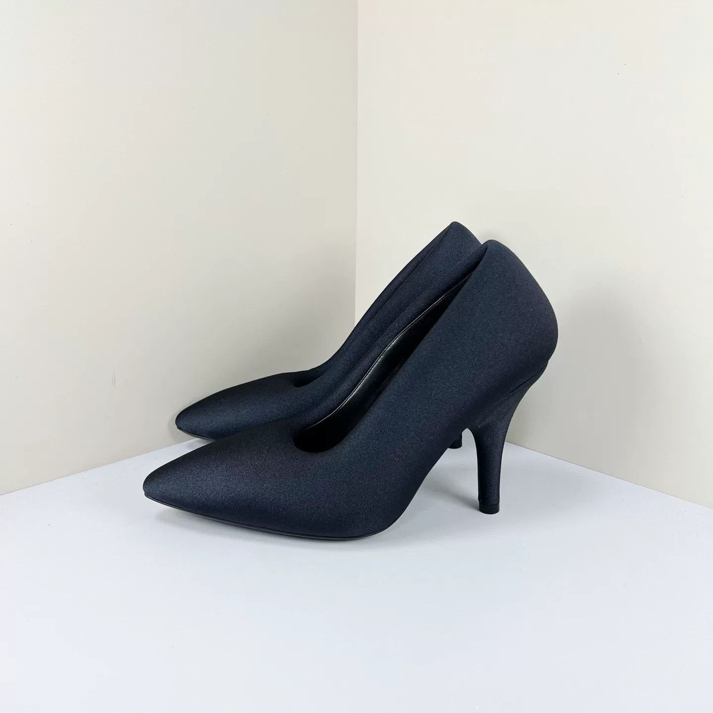 Balenciaga Balenciaga Minnie Runway High Heels Size US 6 / IT 36 - 2 Thumbnail