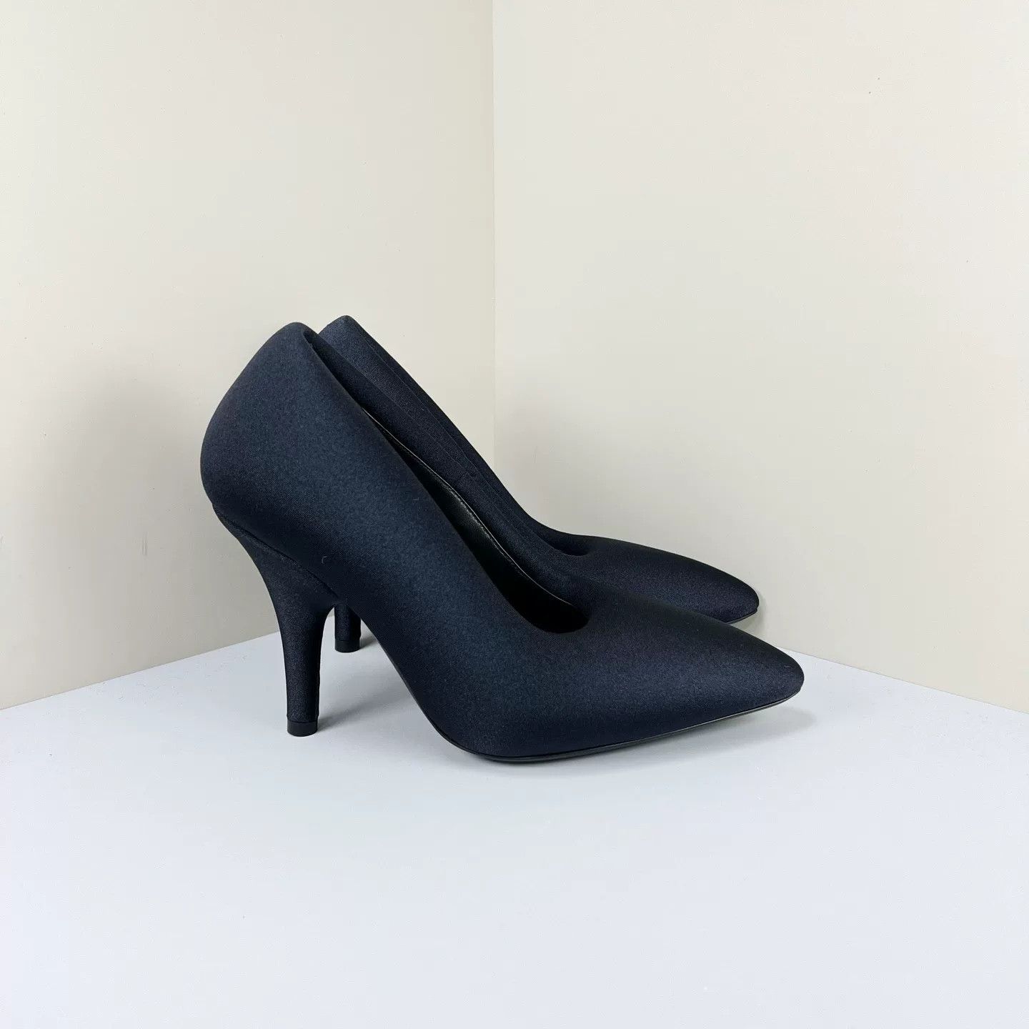 Balenciaga Balenciaga Minnie Runway High Heels Size US 6 / IT 36 - 4 Thumbnail