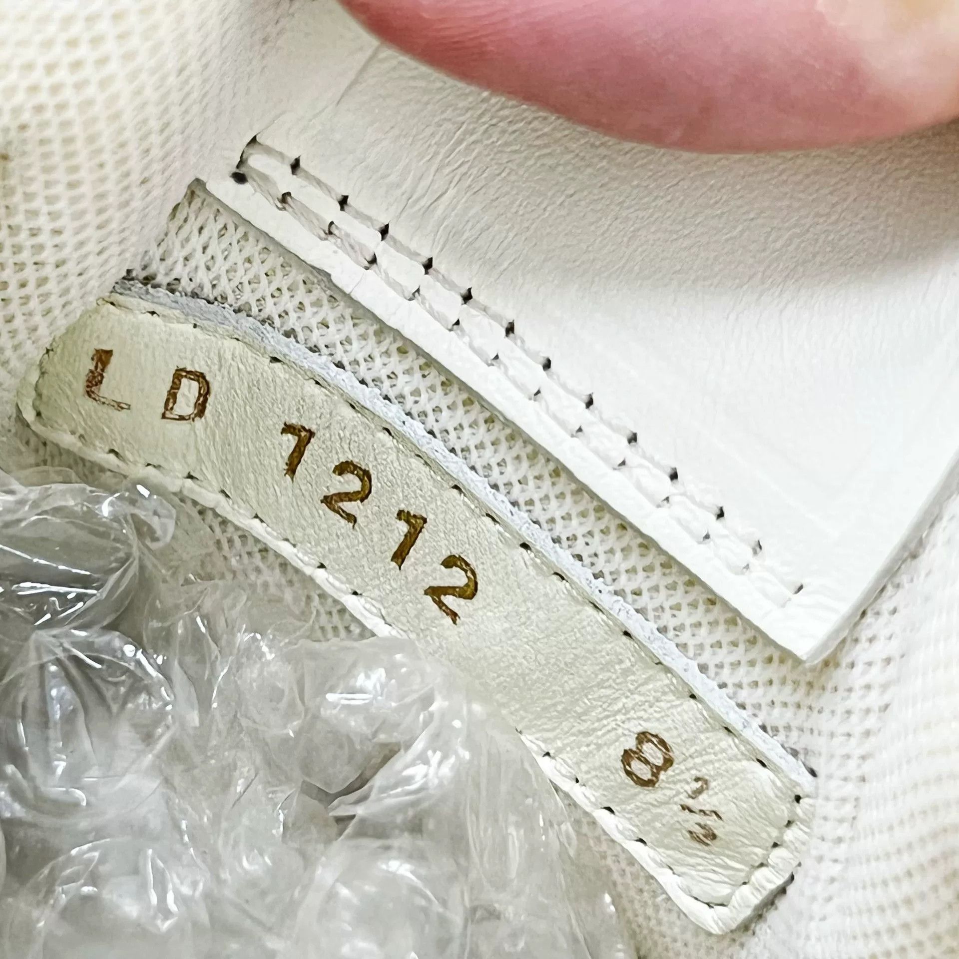 Louis Vuitton Louis Vuitton Monogram Damier Trainer Sneakers Size US 8.5 / EU 41-42 - 6 Thumbnail