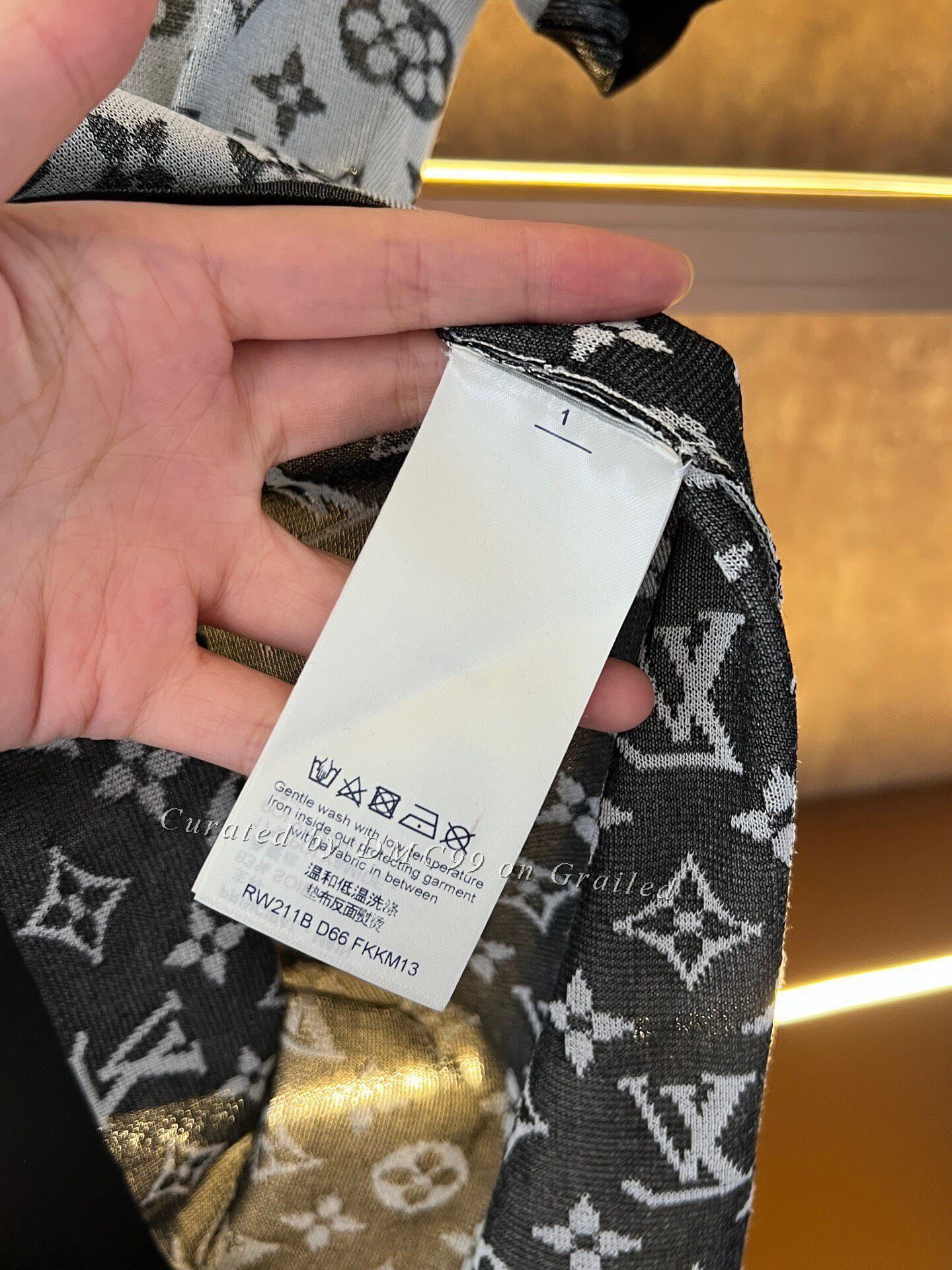Louis Vuitton LV All-over Print Silk Short-sleeve Size US M / EU 48-50 / 2 - 3 Thumbnail