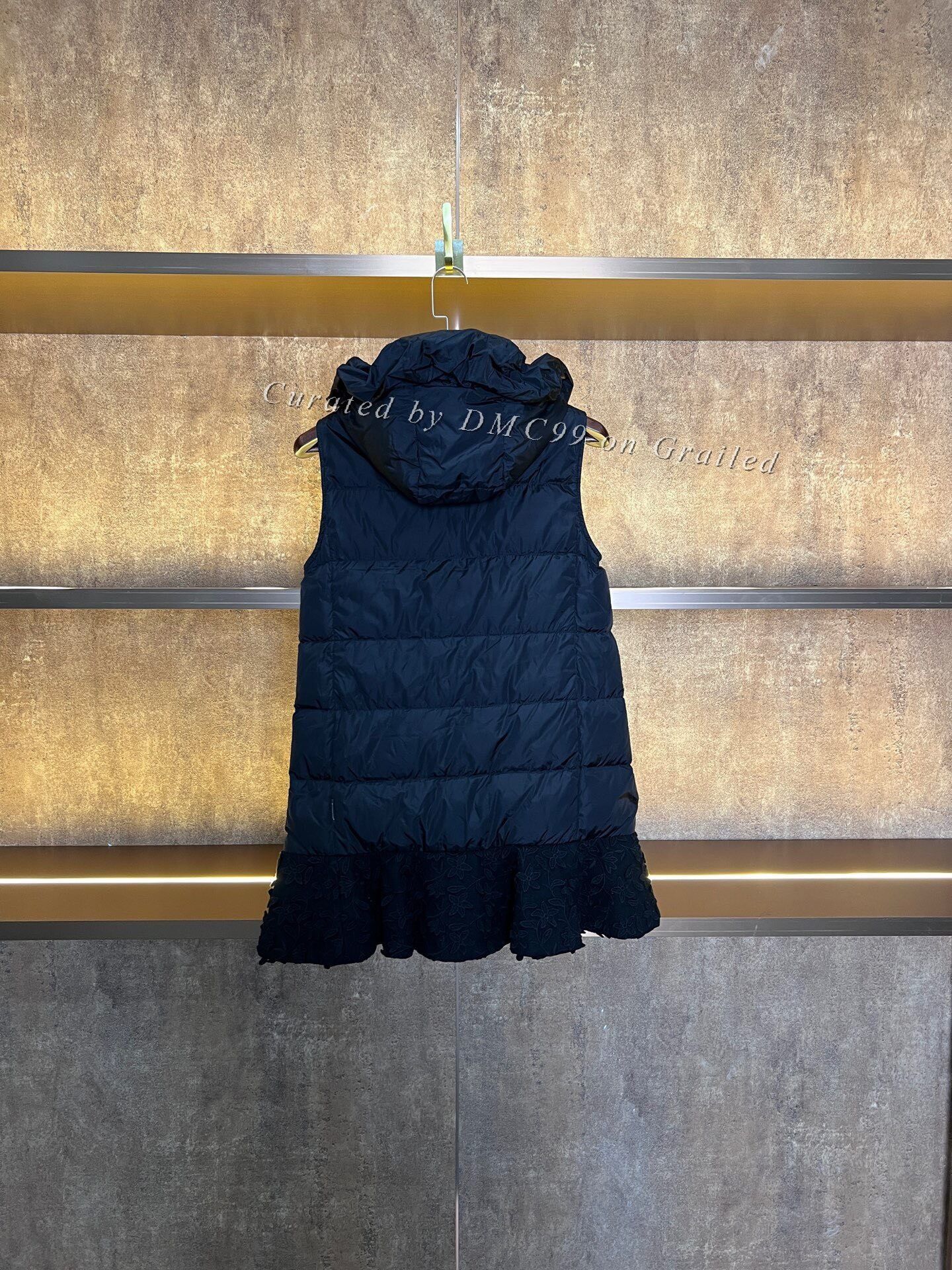 Moncler Moncler Down Vest Size S / US 4 / IT 40 - 2 Thumbnail