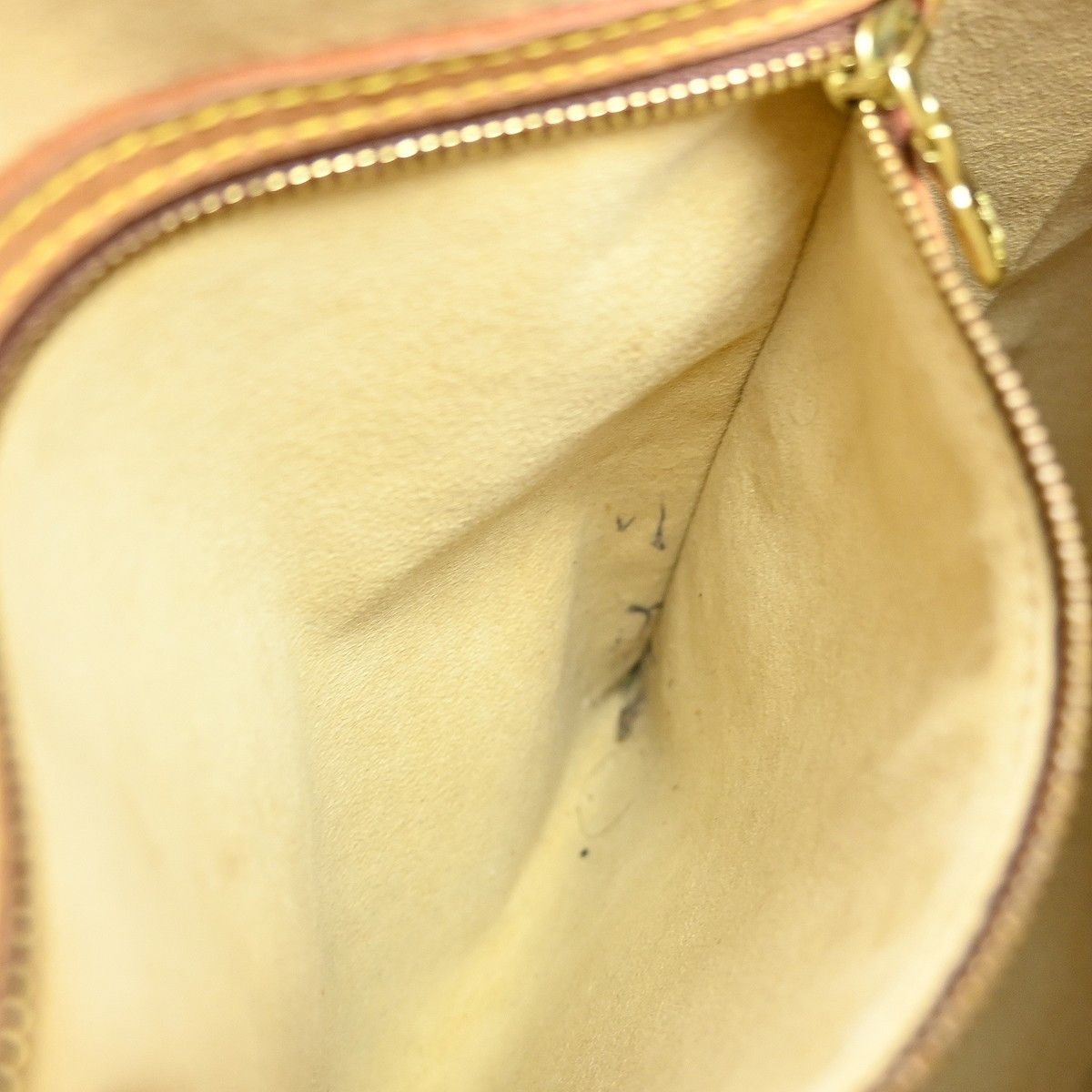 Louis Vuitton Louis Vuitton Monogram Looping Handbag Monogram Canvas Size ONE SIZE - 18 Thumbnail