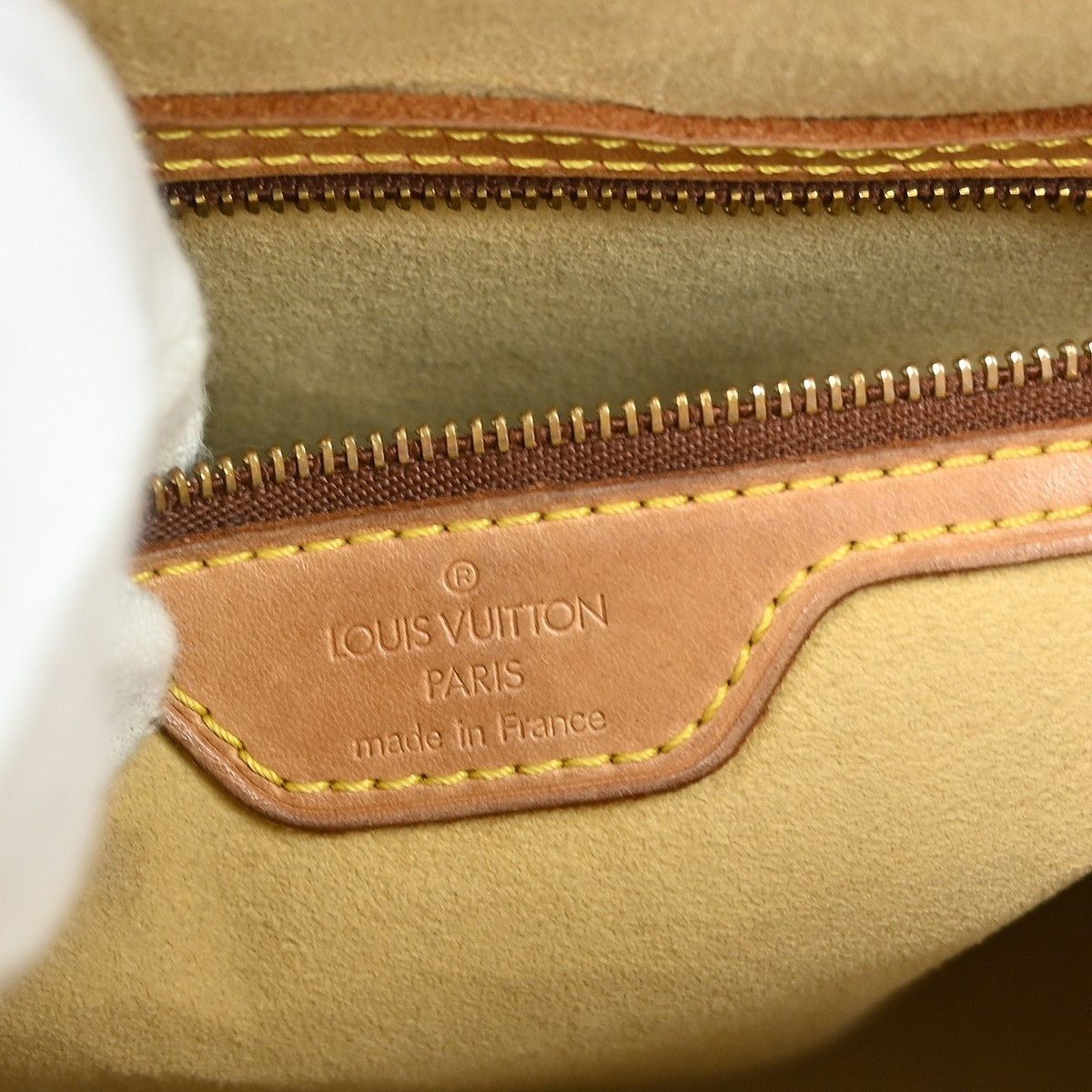 Louis Vuitton Louis Vuitton Monogram Looping Handbag Monogram Canvas Size ONE SIZE - 4 Thumbnail