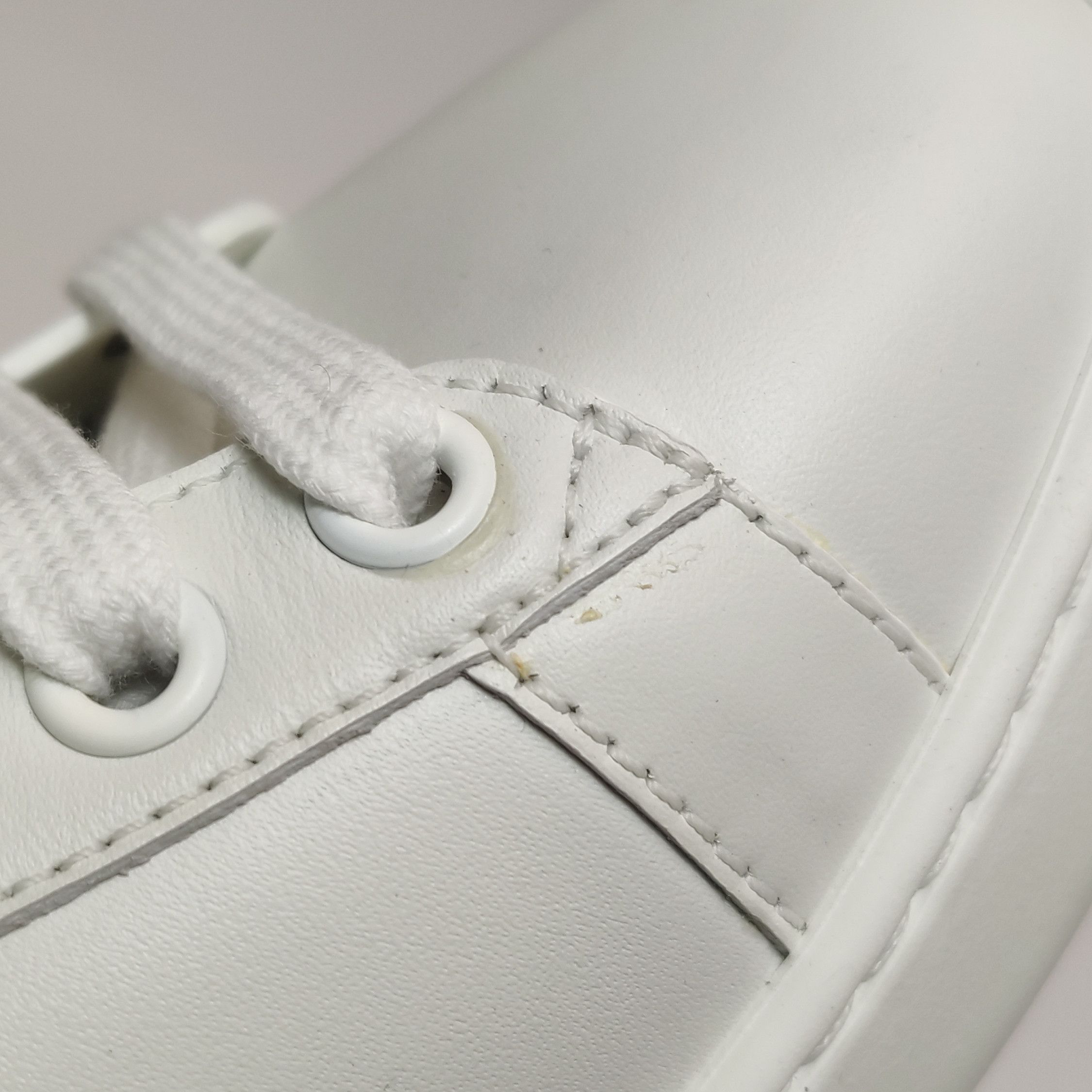 Gucci Gucci Women 5-5 Lowtop Sneakers Size US 5.5 / IT 35.5 - 7 Thumbnail