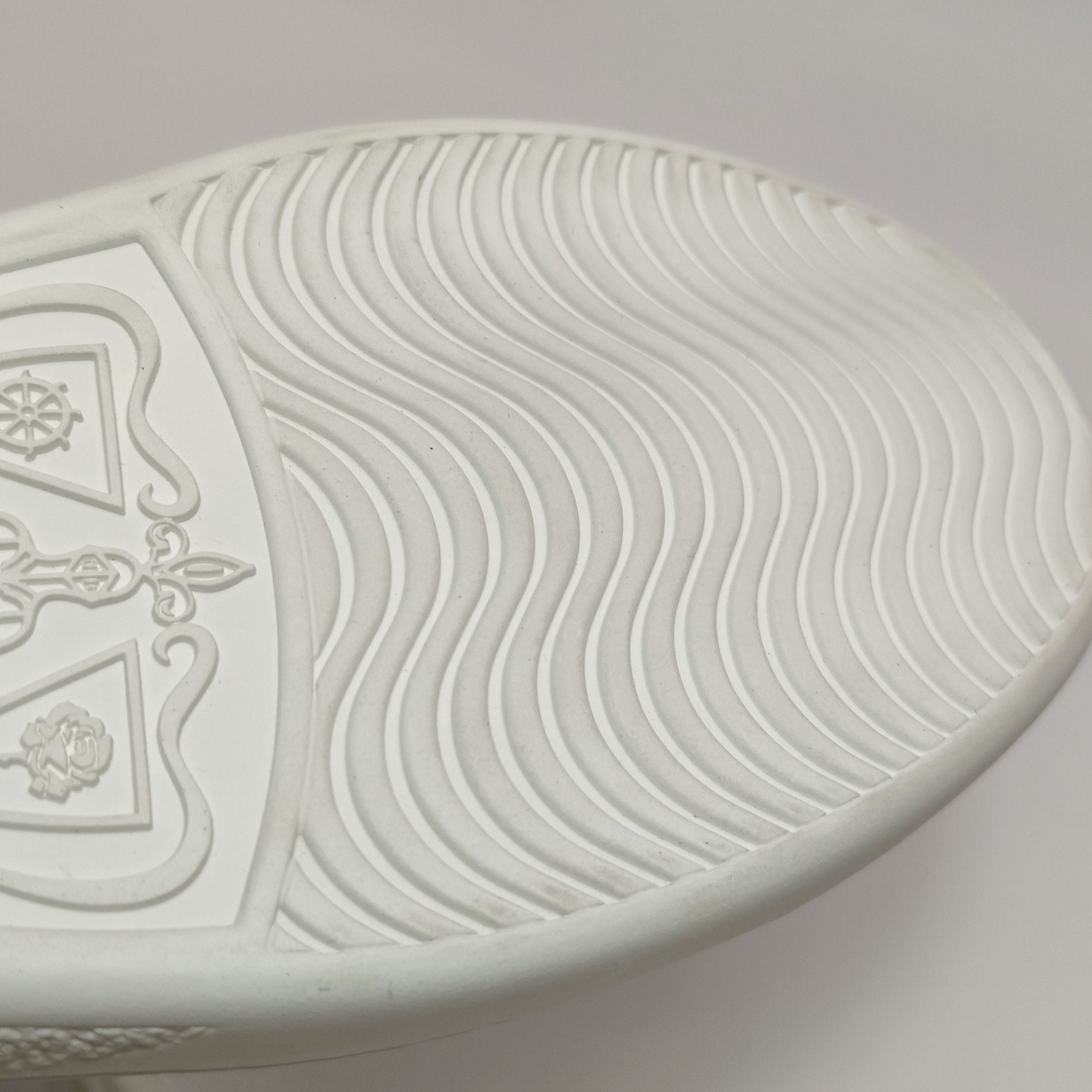 Gucci Gucci Women 5-5 Lowtop Sneakers Size US 5.5 / IT 35.5 - 9 Thumbnail