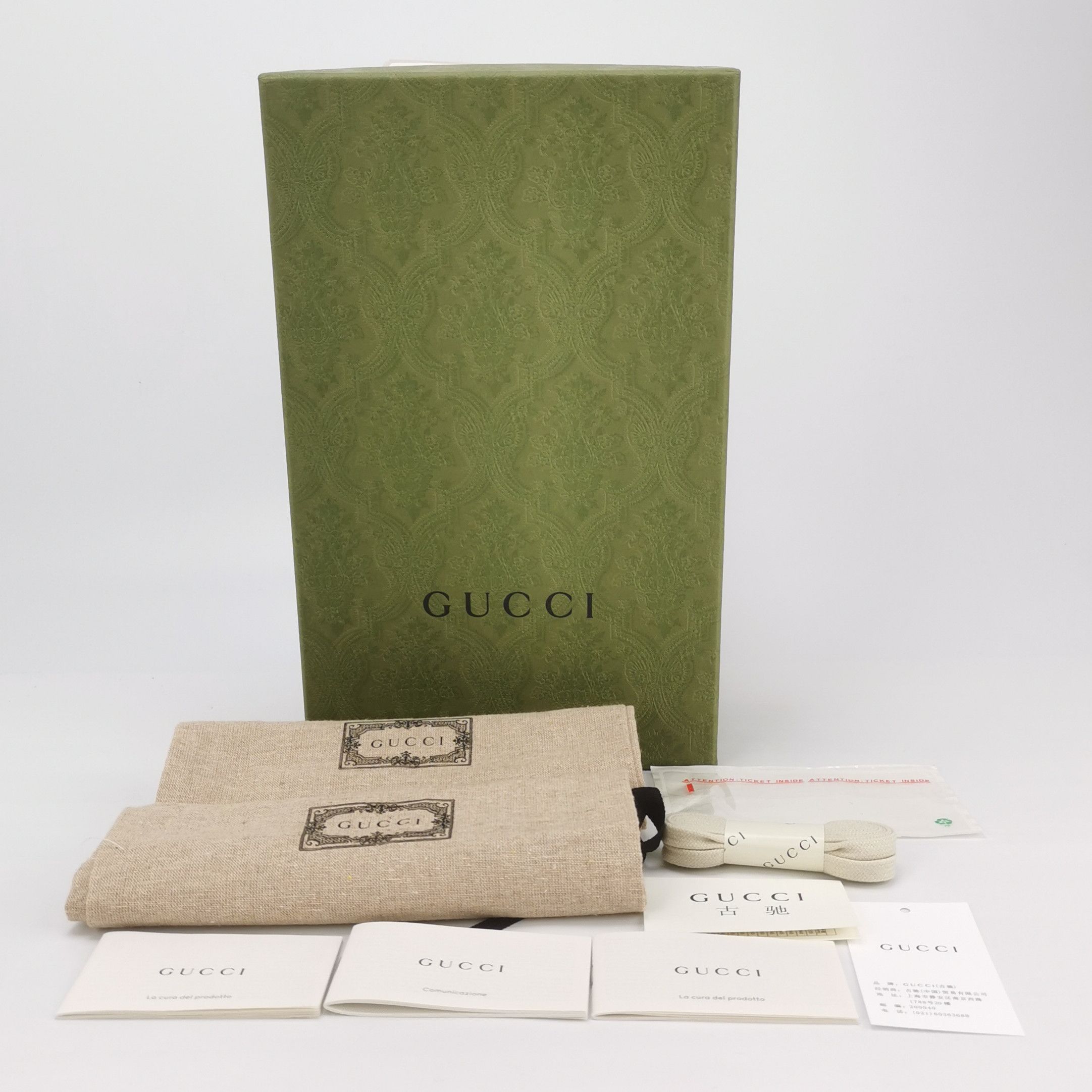 Gucci Gucci Women 5 Lowtop Sneakers Size US 5 / IT 35 - 6 Thumbnail
