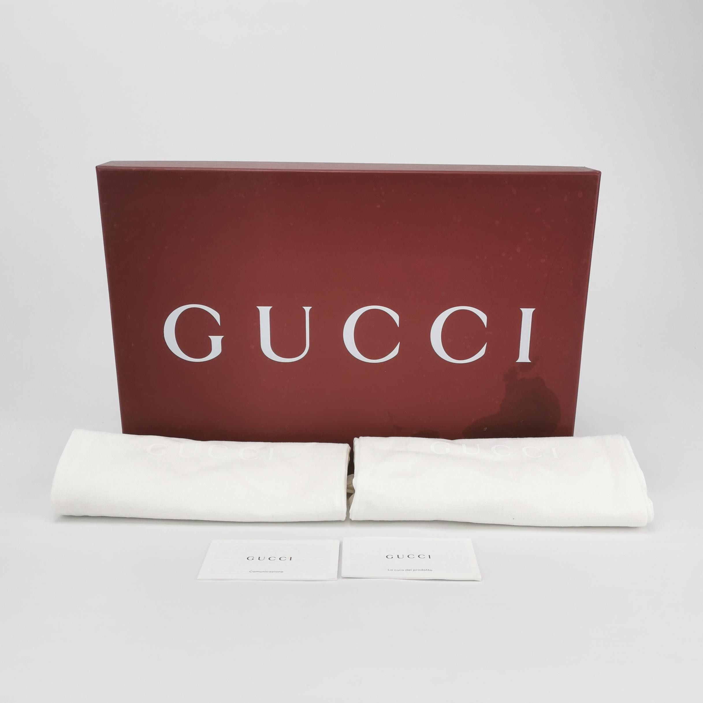 Gucci Gucci Women 5 Lowtop Sneakers Size US 5 / IT 35 - 6 Thumbnail