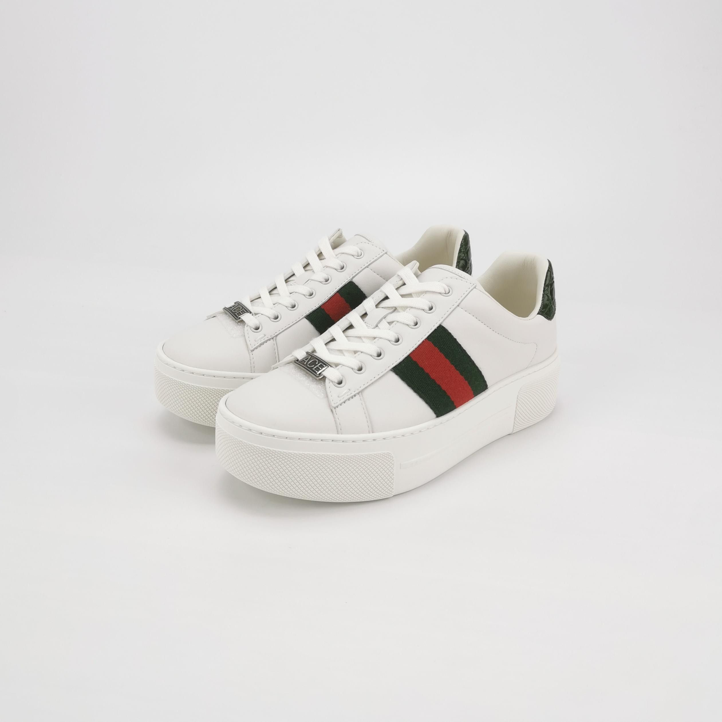 Gucci Gucci Women 5 Lowtop Sneakers Size US 5 / IT 35 - 2 Thumbnail