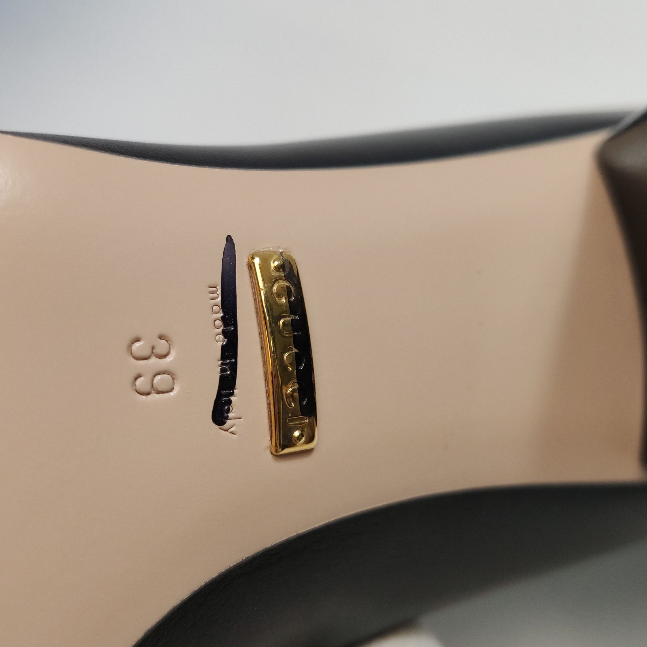 Gucci Gucci Women 9 Heels Size US 9 / IT 39 - 17 Thumbnail