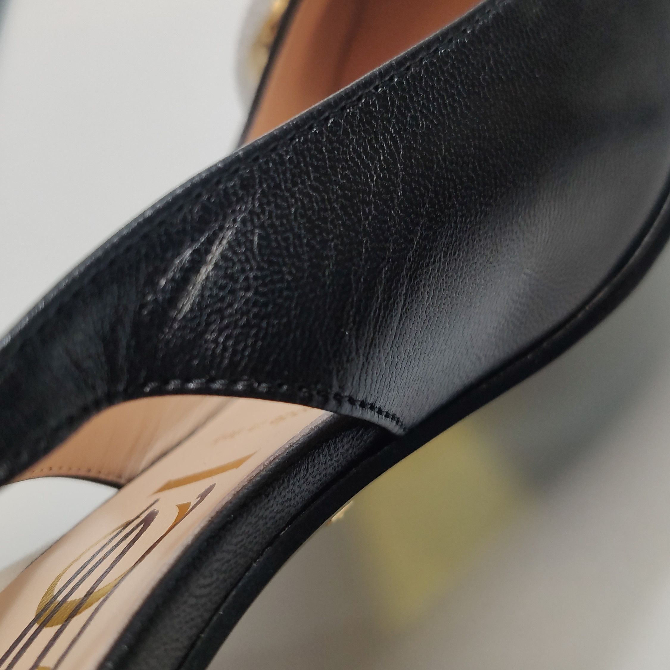 Gucci Gucci Women 8-5 Heels Size US 8.5 / IT 38.5 - 14 Thumbnail