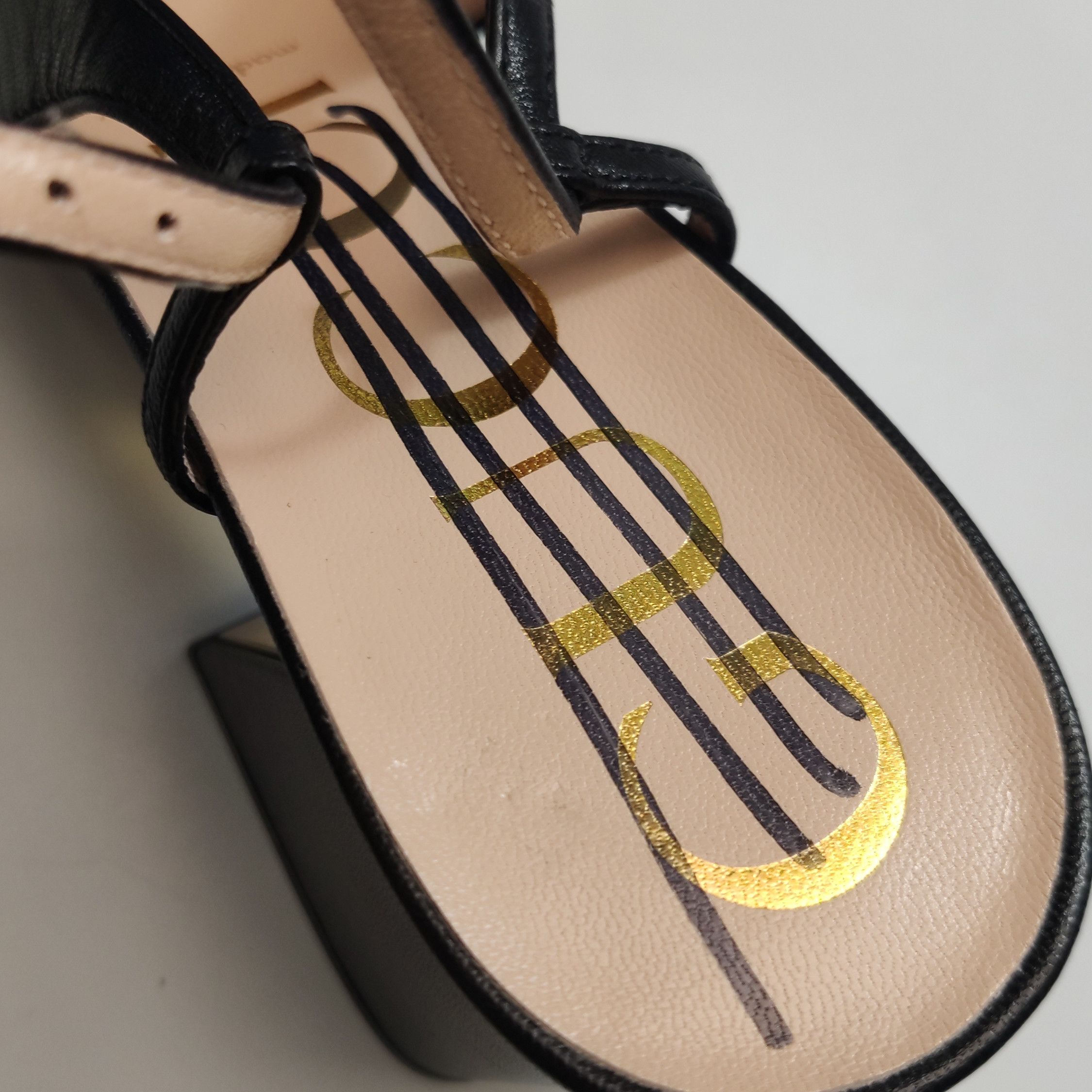 Gucci Gucci Women 8-5 Heels Size US 8.5 / IT 38.5 - 17 Thumbnail