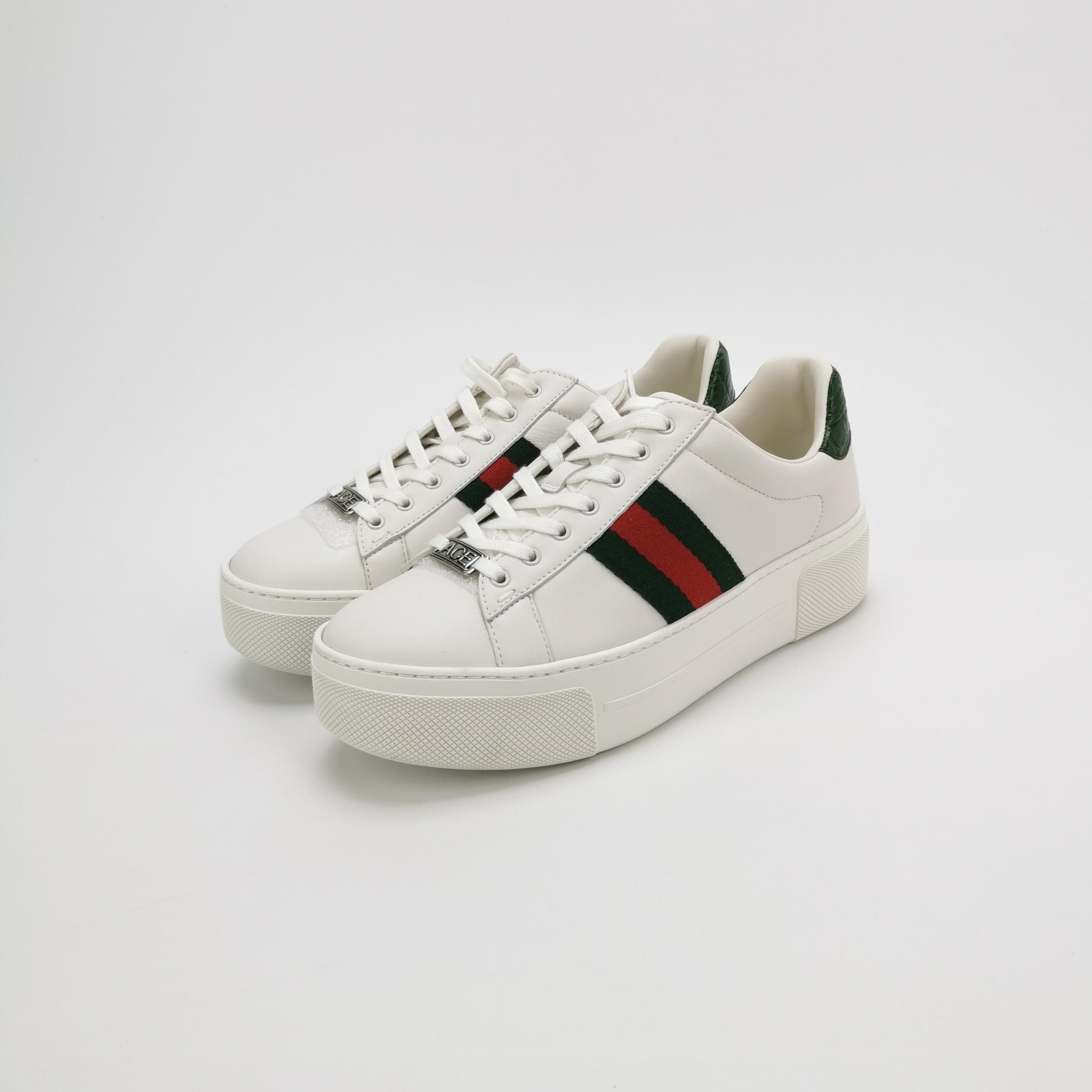 Gucci Gucci Women 8-5 Lowtop Sneakers Size US 8.5 / IT 38.5 - 2 Thumbnail