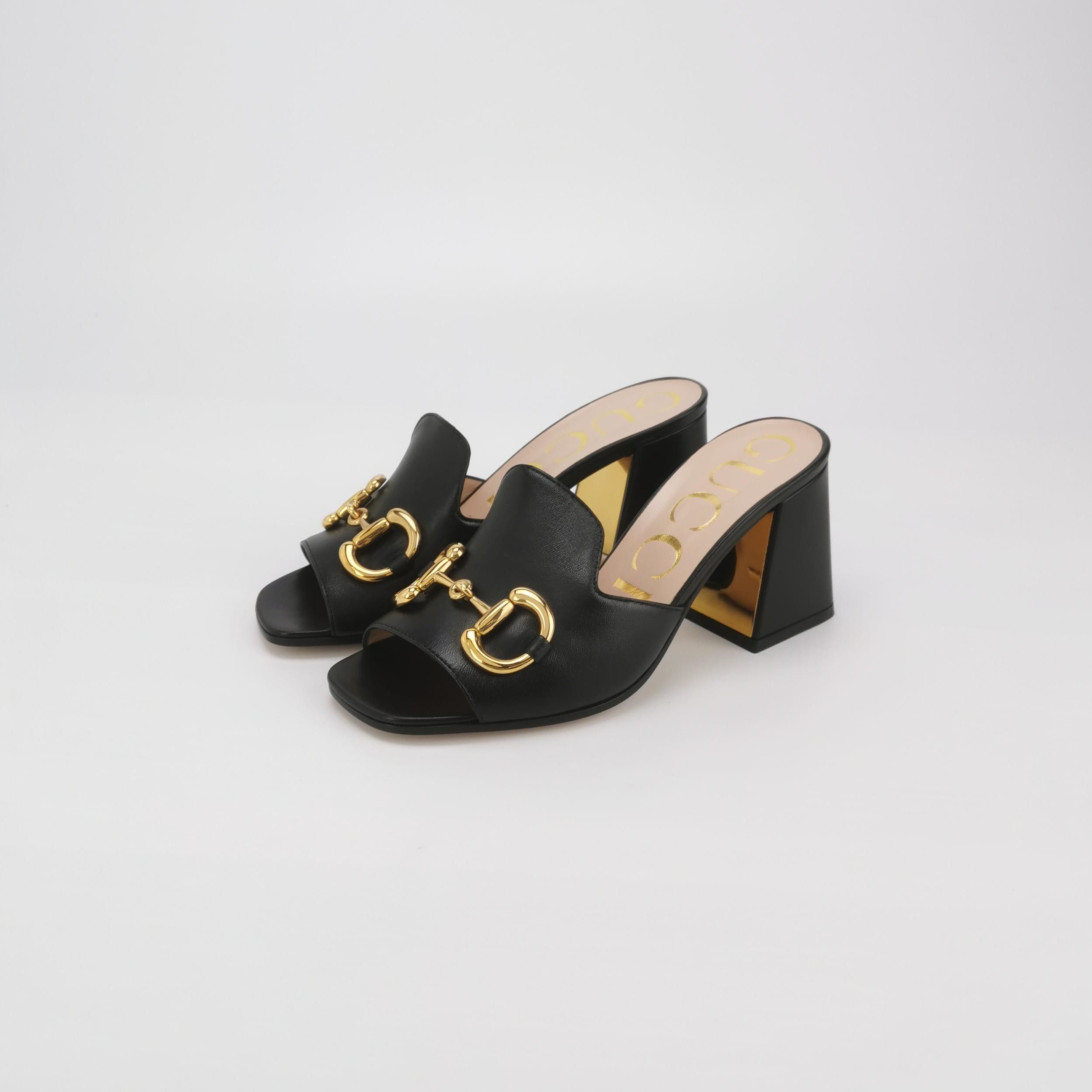 Gucci Gucci Women 5 Sandals Size US 5 / IT 35 - 2 Thumbnail