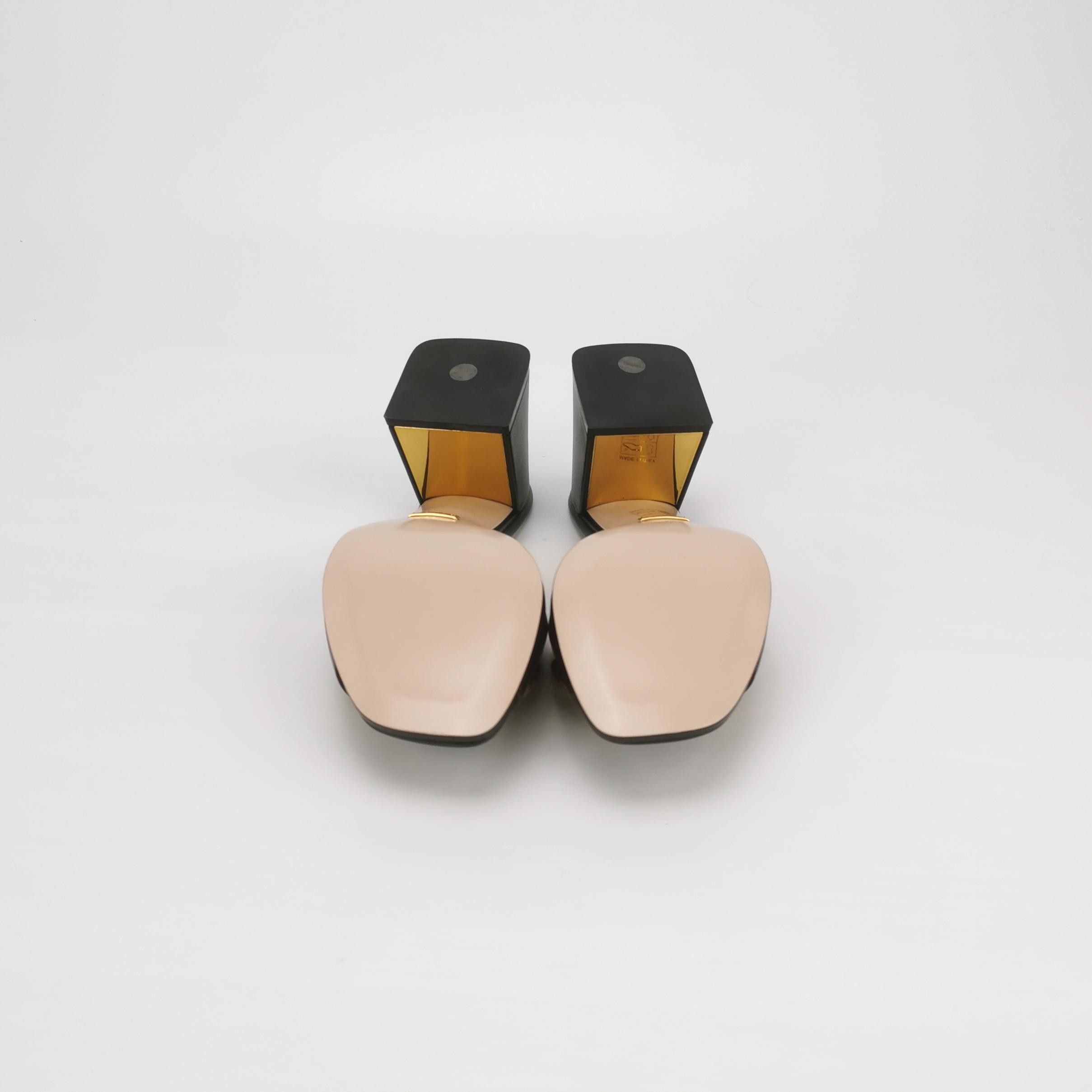 Gucci Gucci Women 5 Sandals Size US 5 / IT 35 - 5 Thumbnail