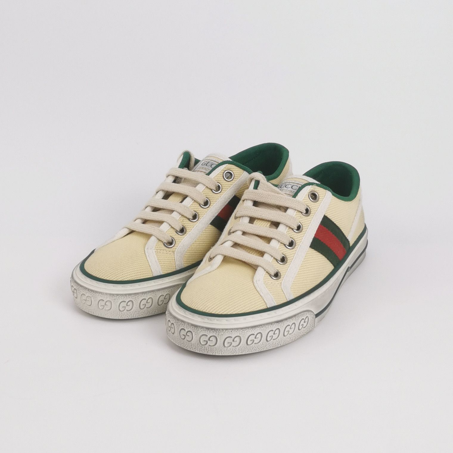 Gucci Gucci Women 5 Lowtop Sneakers Size US 5 / IT 35 - 2 Thumbnail