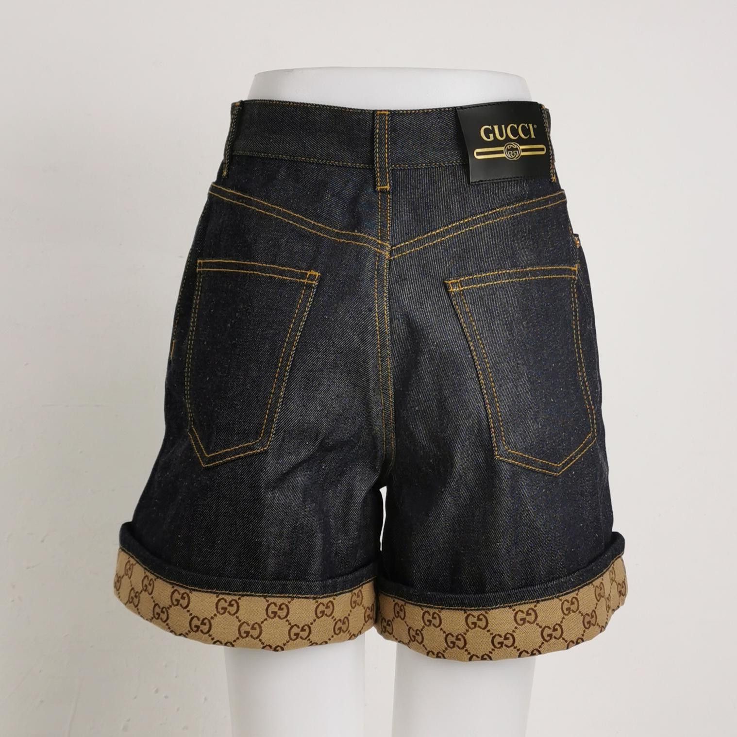 Gucci Gucci Women 26 Shorts Size 26" / US 2 / IT 38 - 2 Thumbnail