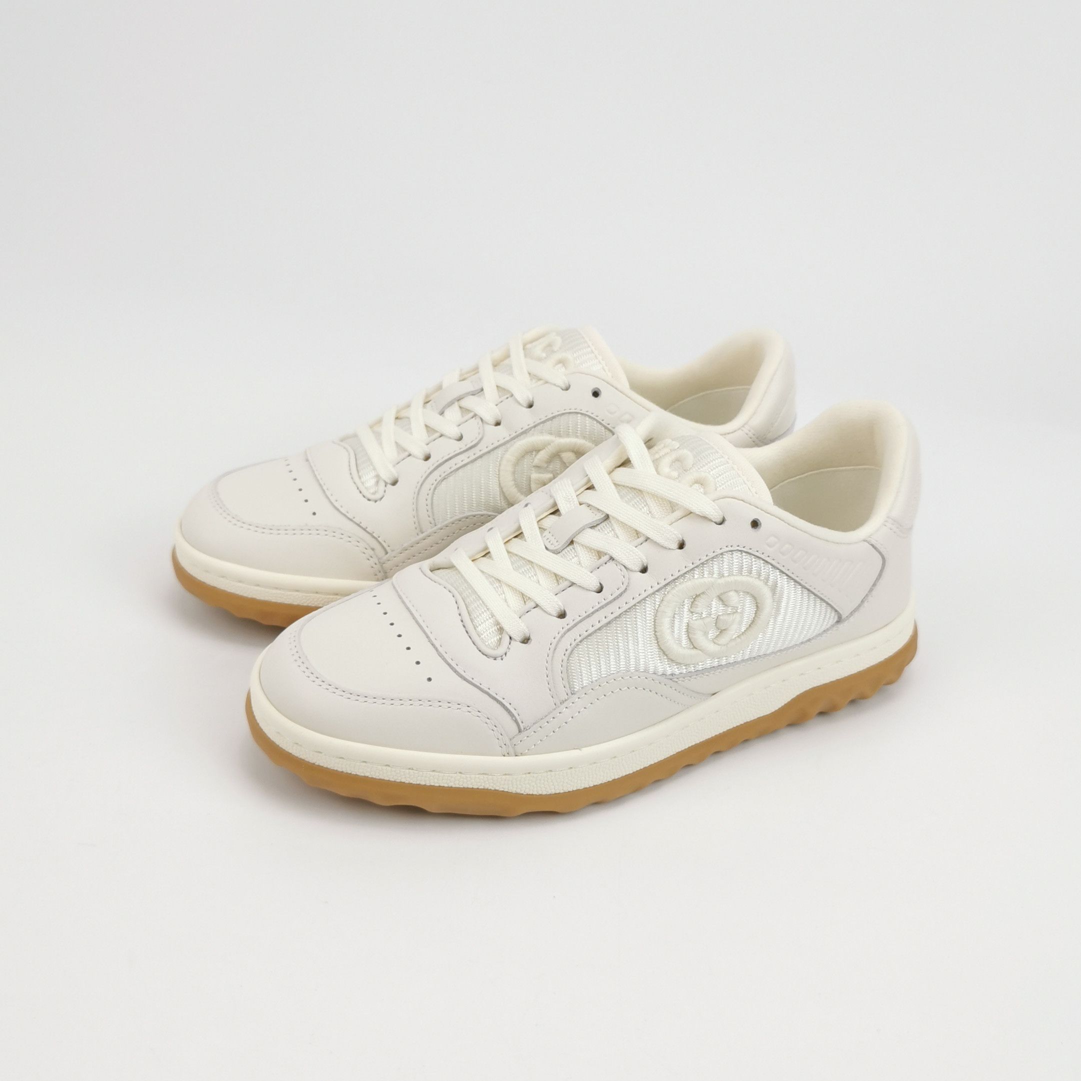 Gucci Gucci Women 5 Lowtop Sneakers Size US 5 / IT 35 - 2 Thumbnail