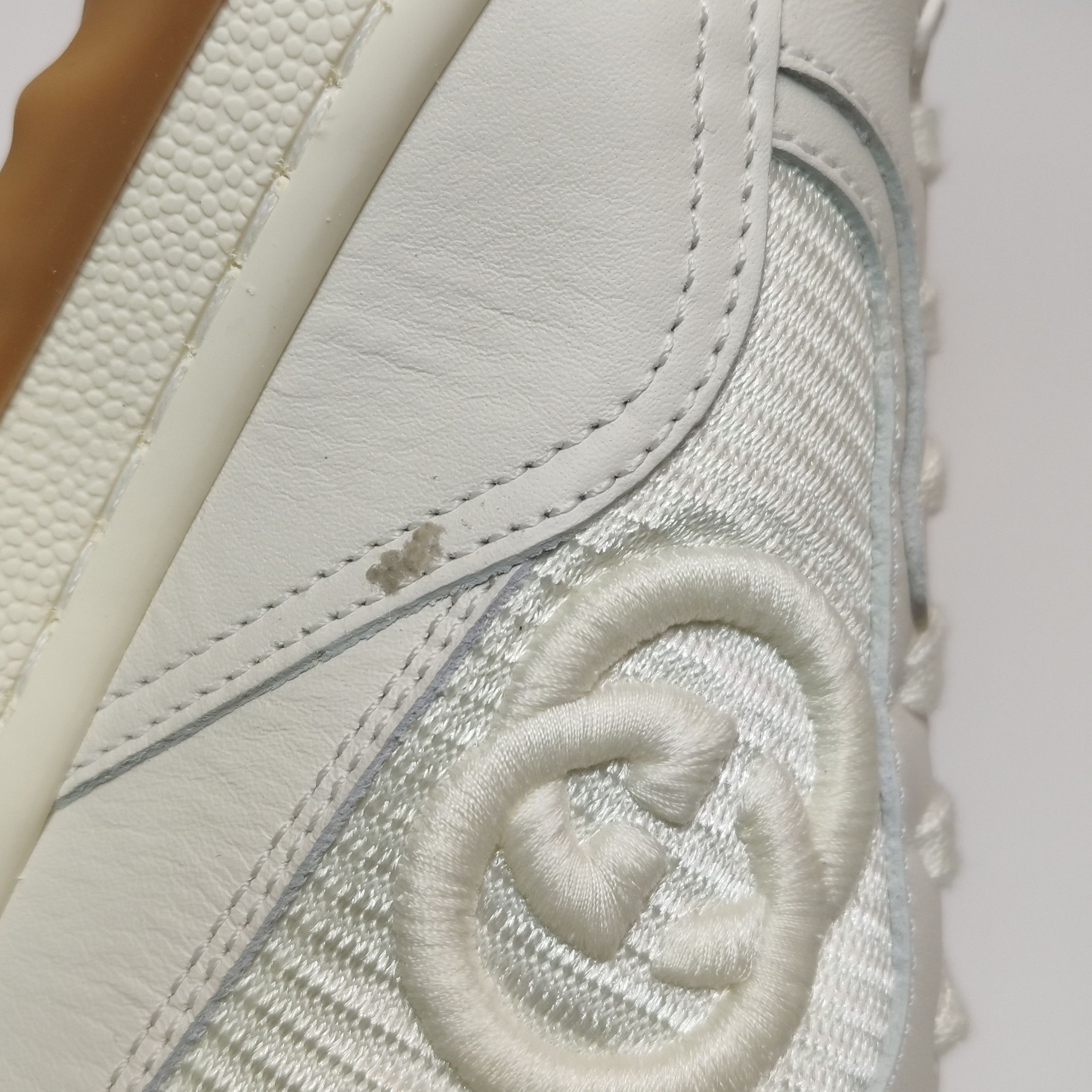 Gucci Gucci Women 5 Lowtop Sneakers Size US 5 / IT 35 - 7 Thumbnail
