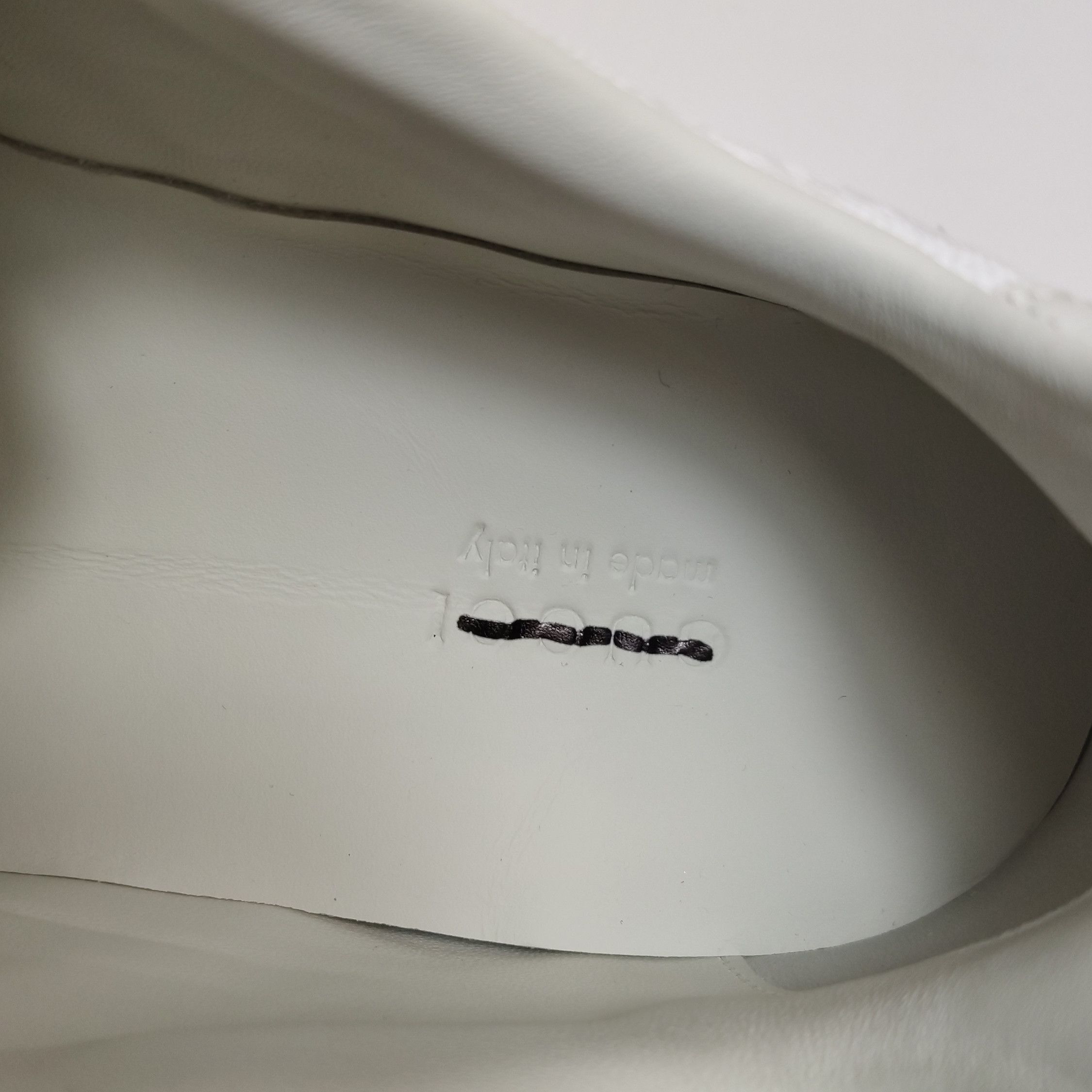 Gucci Gucci Women 7-5 Lowtop Sneakers Size US 7.5 / IT 37.5 - 9 Thumbnail