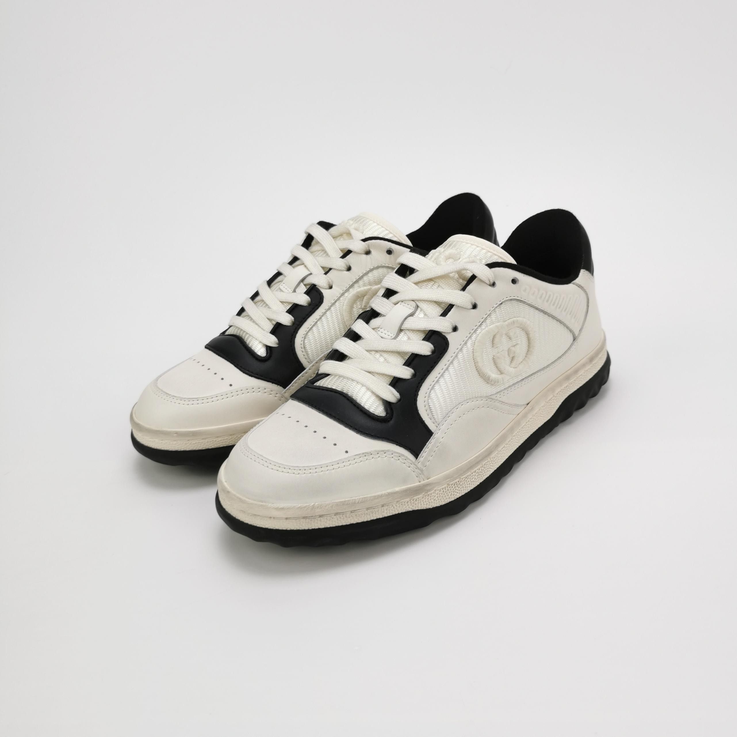 Gucci Gucci Women 5 Lowtop Sneakers Size US 5 / IT 35 - 2 Thumbnail