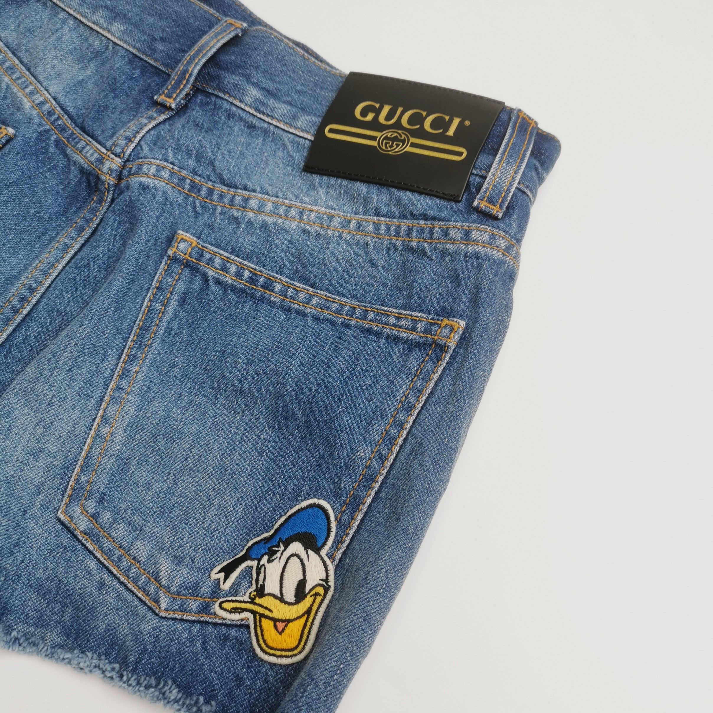 Gucci Gucci Women 26 Shorts Size 26" / US 2 / IT 38 - 3 Thumbnail